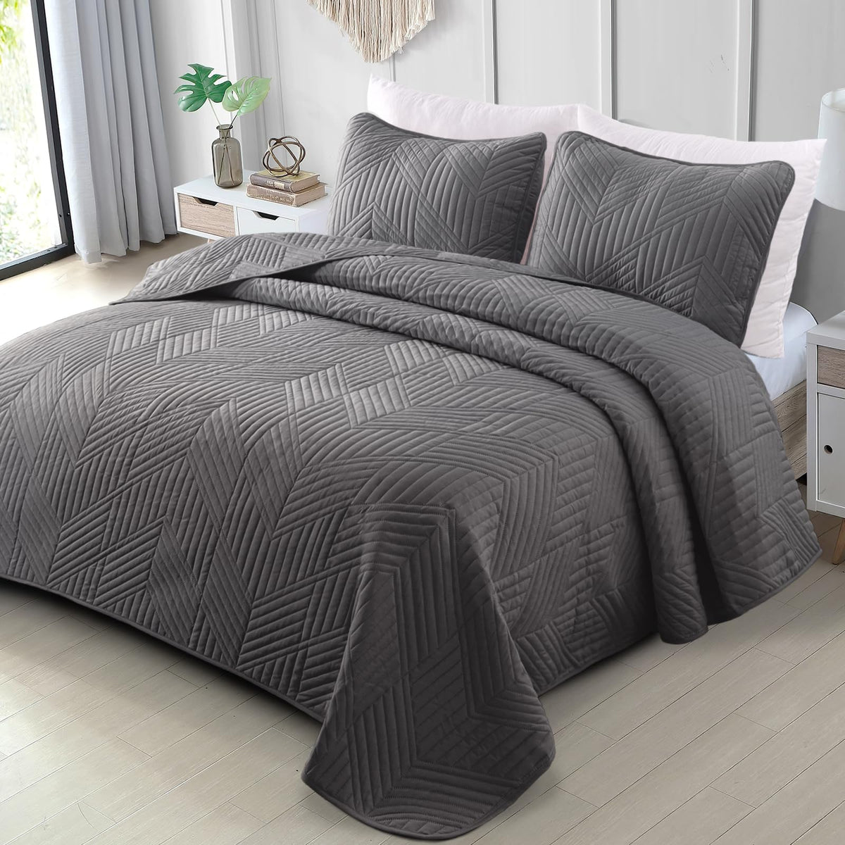 Exclusivo Mezcla Ultrasonic Full Queen Quilt Bedding Set, Lightweight Grey Bedspreads Soft Modern Geometric Coverlet Set For All