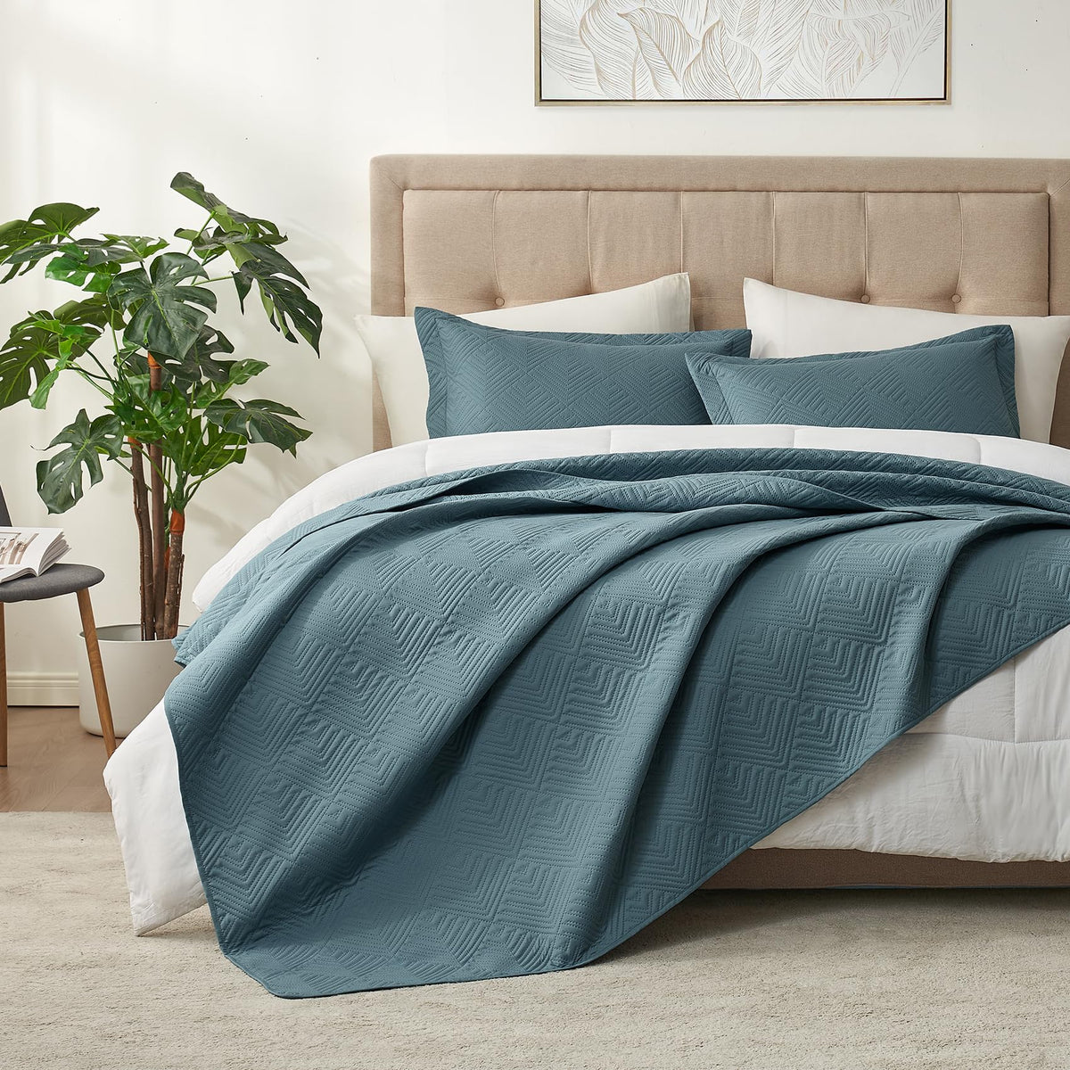 Hansleep Blue Quilt Queen Size - Geometric Ultrasonic All Season Bedspread Queen, Soft Lightweight Coverlet Bedding Set, 3 Piece