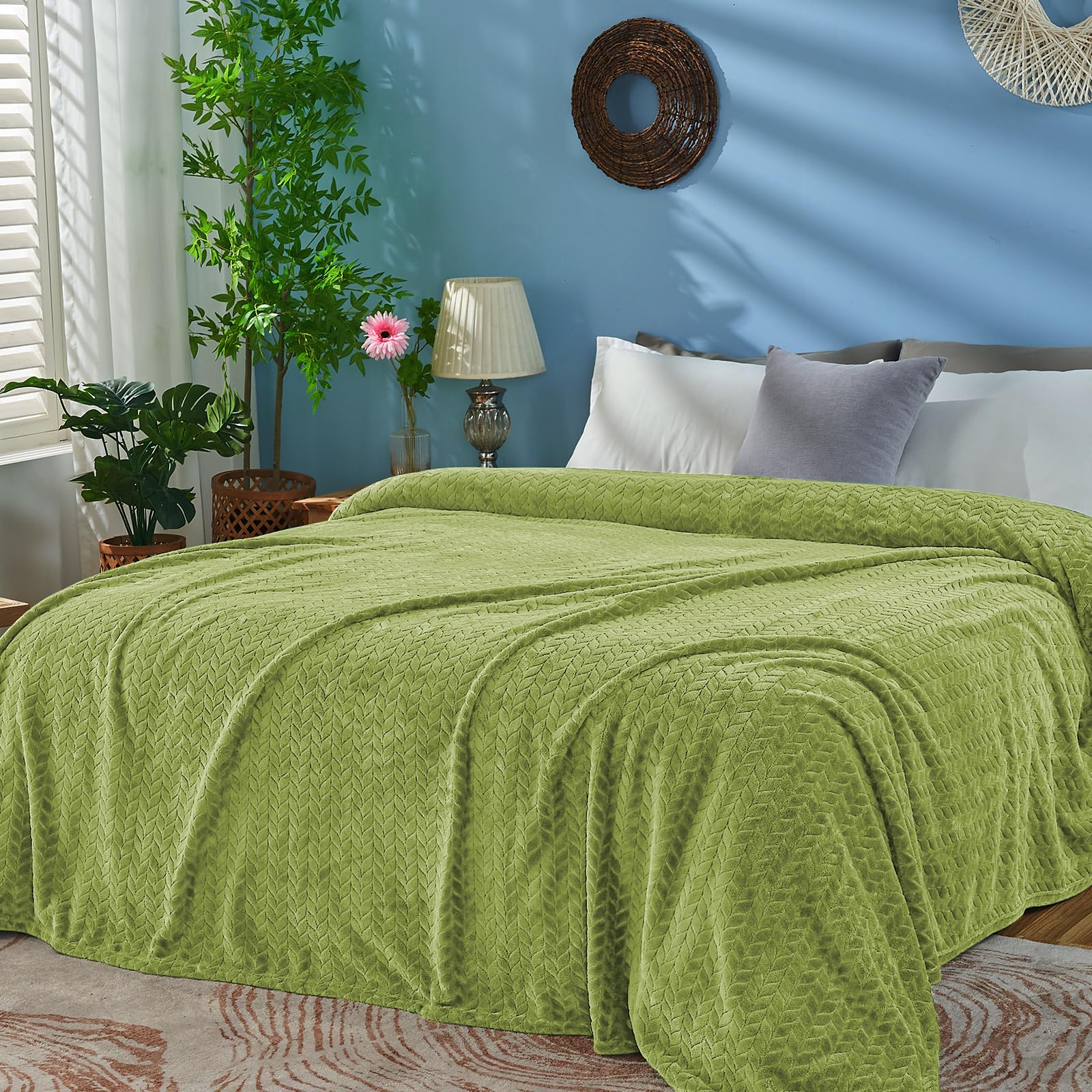 Inhand Sage Green Fleece Queen Blanket For Bed, Super Soft Flannel Cozy Blankets For Adults, Lightweight Leaves Pattern Fuzzy Bl