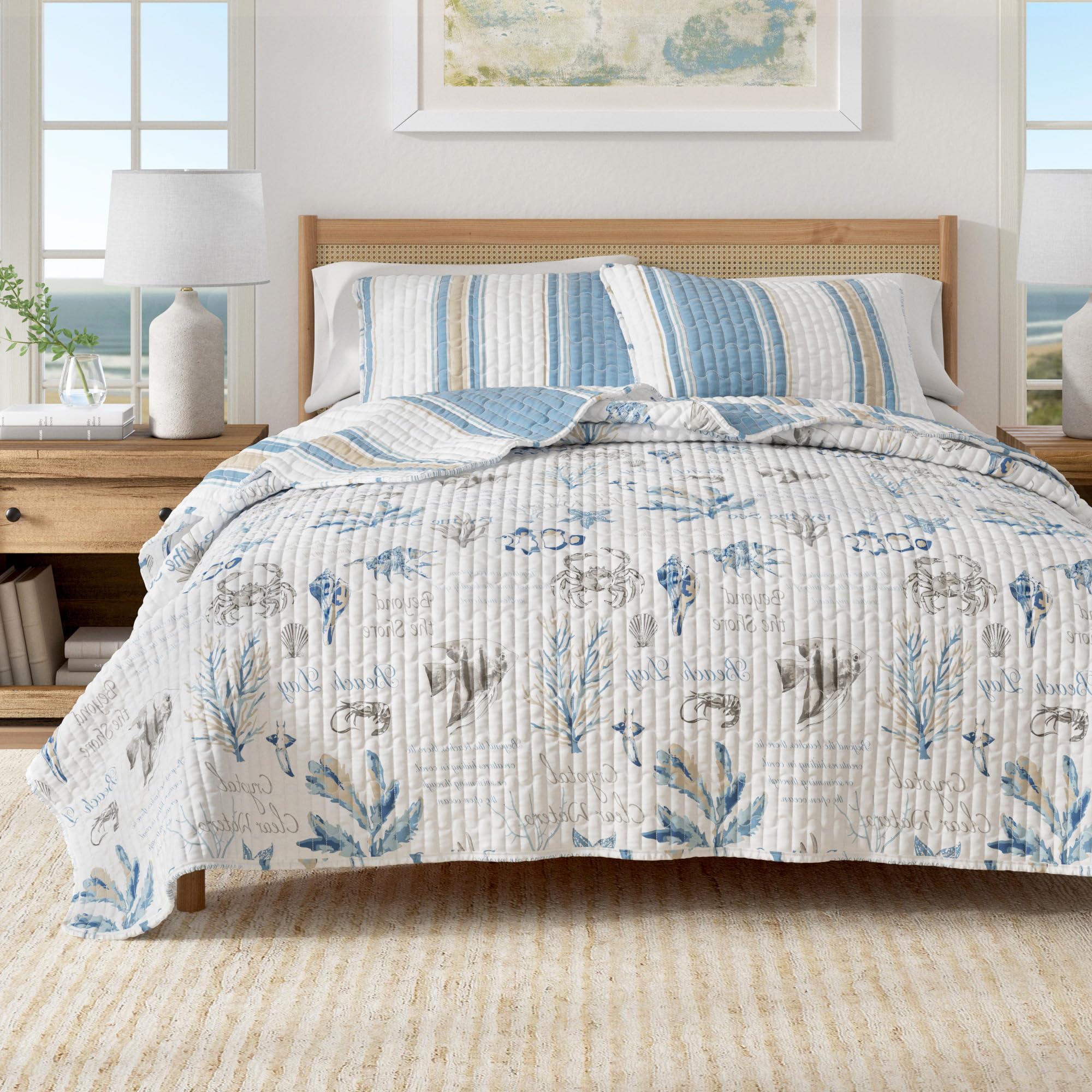 3-Piece King / California King Microfiber Quilt Set With Shams - Reversible Stripe / Coastal Print, Lightweight, Layerable Beddi