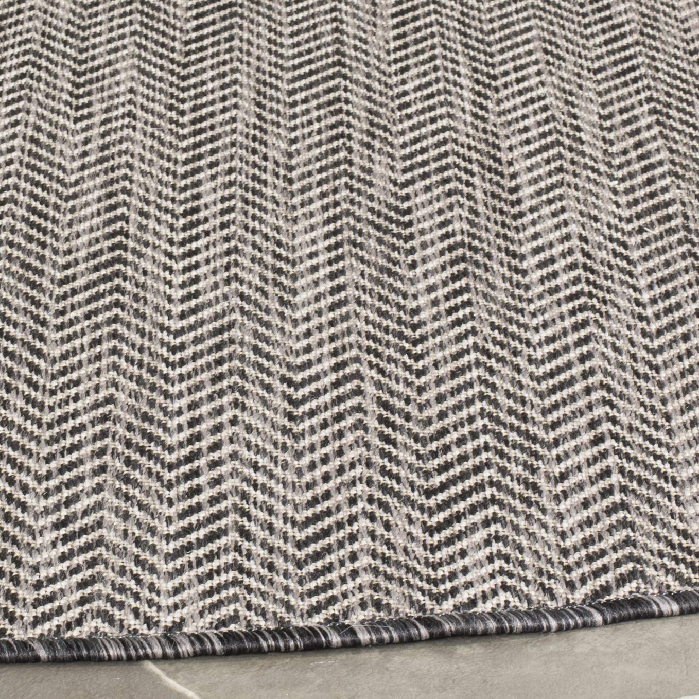 Safavieh Courtyard Collection Area Rug - 10' Round, Black & Beige, Non-Shedding & Easy Care, Indoor/Outdoor & Washable-Ideal For Patio, Backyard, Mudroom (Cy8022-36621)