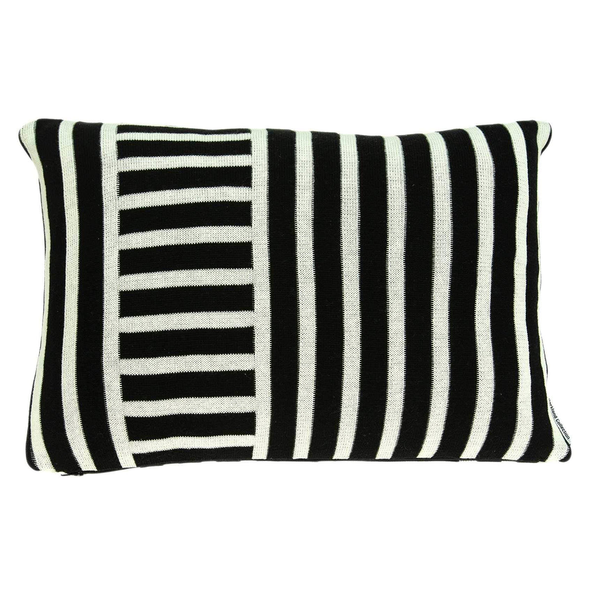 HomeRoots 100% Cotton Parkland Collection Essex Transitional Black Pillow Cover with Poly Insert