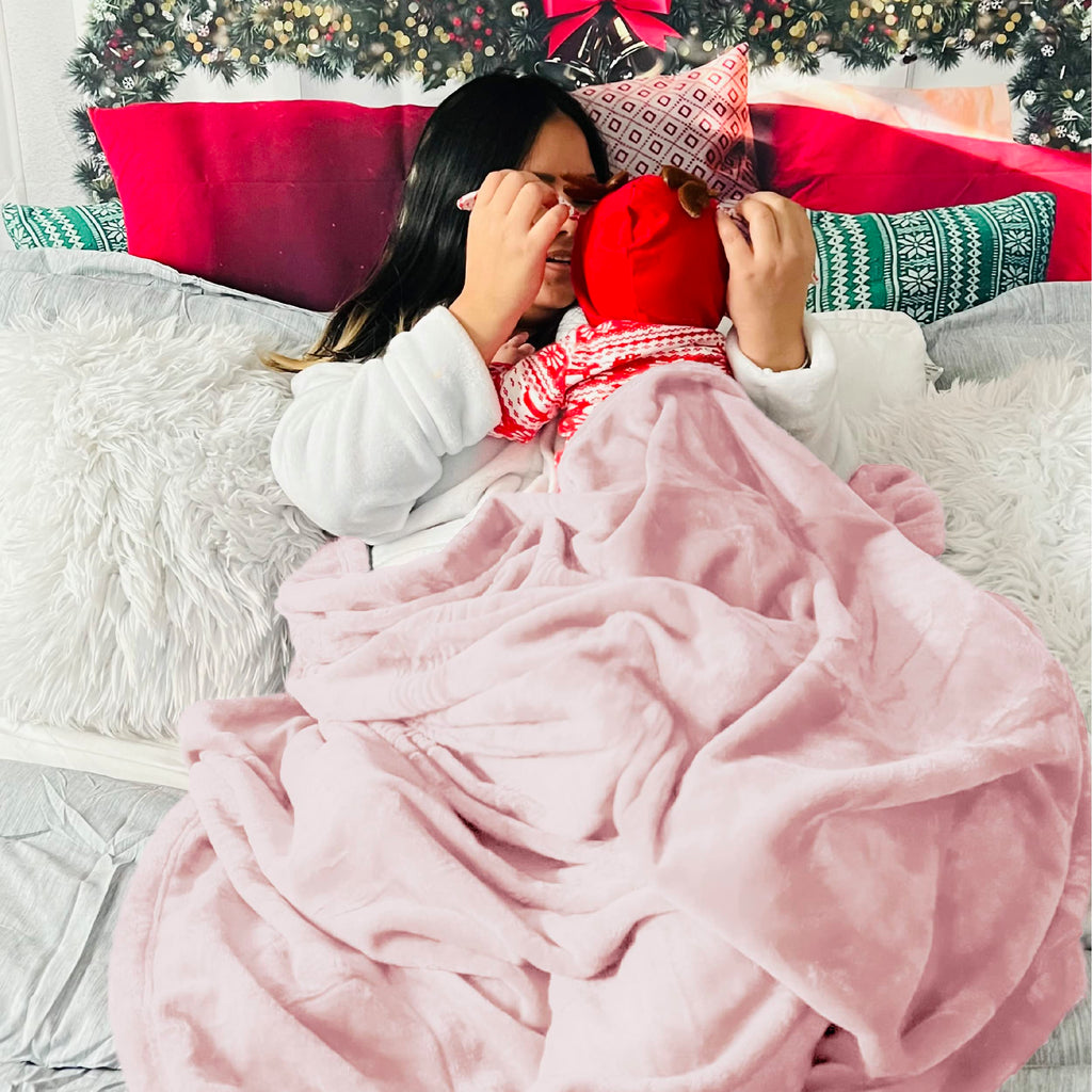 Bedsure Fleece Blanket Throw Blanket Pink - 300Gsm Throw Blankets For Couch, Sofa, Bed, Soft Lightweight Plush Cozy Blankets And