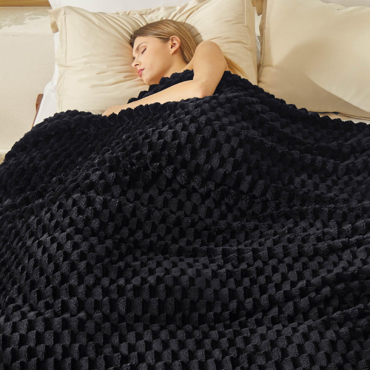 Bedsure Queen Blanket For Bed - Super Soft, Cozy Blankets For Women, Cute Fleece Gifts For Girls, Black, 90X90 Inches