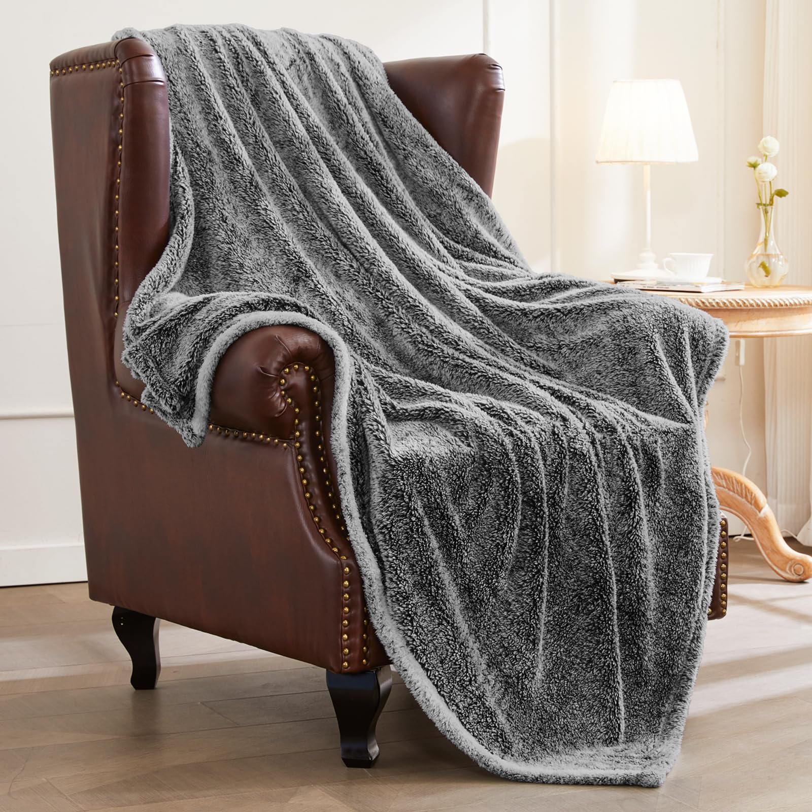 Exclusivo Mezcla Plush Extra Large Fleece Throw Blanket For Couch, Bed And Sofa (50X70 Inches,Mixed Black) Soft, Warm, Lightweig