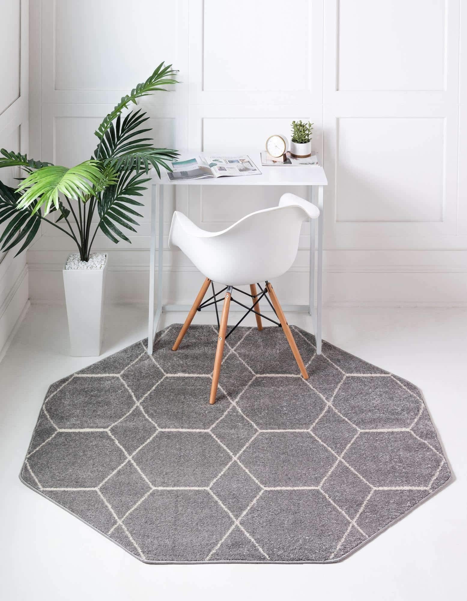 Unique Loom Trellis Frieze Collection Area Rug - Geometric (7 10 Octagon, Light Gray/ Ivory)