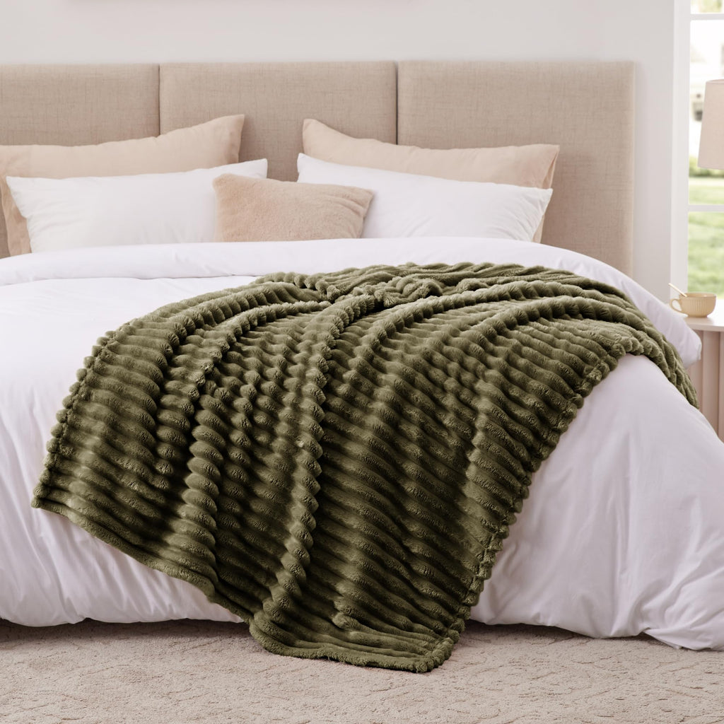 Exq Home Fleece Blanket Twin Size For Couch Or Bed - 3D Stripe Jacquard Decorative Blankets - Cozy Soft Lightweight Fuzzy Flanne