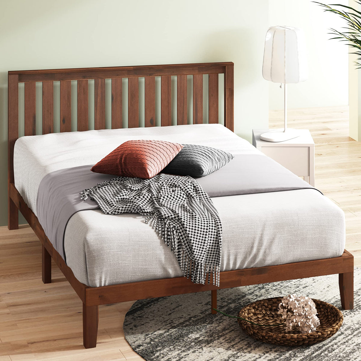 ZINUS Vivek Wood Platform Bed Frame with Headboard, Solid Wood Foundation with Wood Slat Support, No Box Spring Needed, Easy Ass