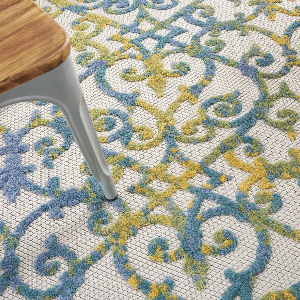 HomeRoots Ivory Blue 100% Polypropylene 5’ x 7’ Ivory and Blue Indoor Outdoor Area Rug