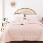 Janzaa Queen Size Quilt Boho Bedding Bedspreads Queen Size Pink Quilt 3Pcs With 2 Pillow Cases Reversible Coverlet Bedding Set For All Season