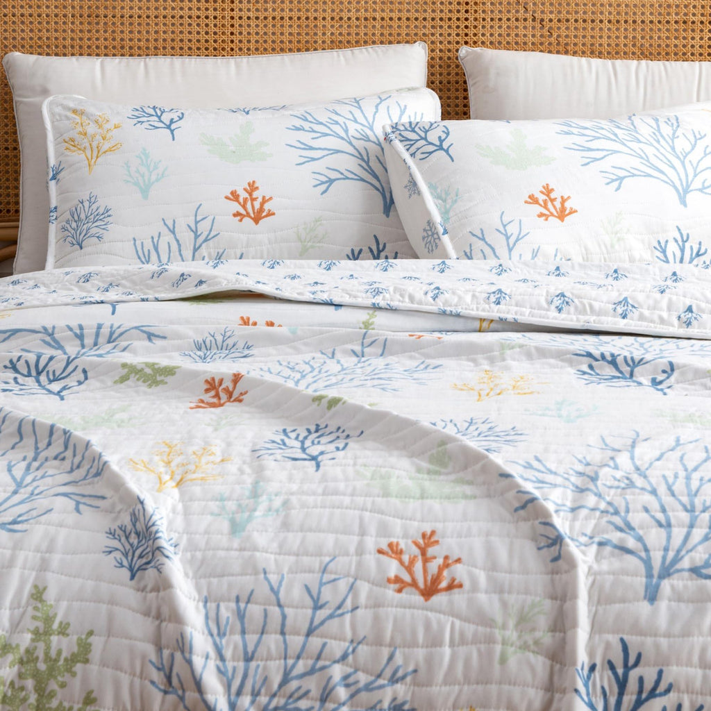 2-Piece Coral Coastal Reversible Twin Quilt Set With Sham. Beach Theme Bedding Coverlet, Soft, Microfiber - Maldives