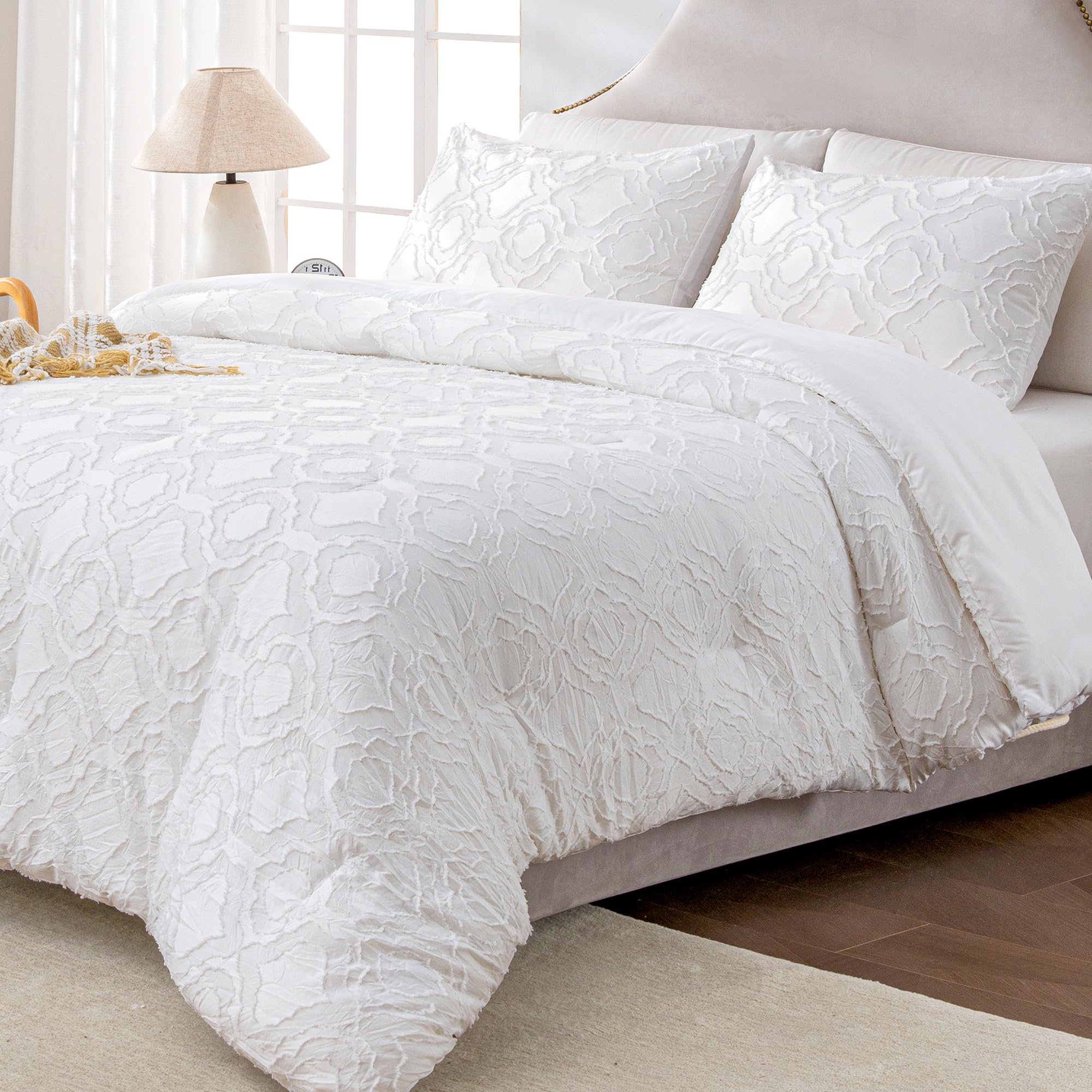 Andency White Floral Tufted Comforter Set King(104X90Inch), 3 Pieces(1 Boho Comforter, 2 Pillowcases) Textured Farmhouse Comforter, Soft Microfiber Down Alternative Geometric Comforter Bedding Set