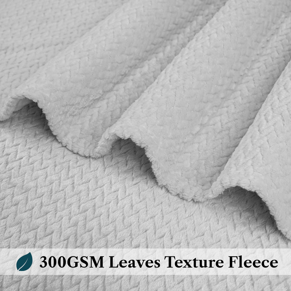 Pavilia Soft Fleece Light Grey Throw Blanket For Couch, Lightweight Plush Warm Blankets For Bed, Fuzzy Cozy Flannel Blanket Thro