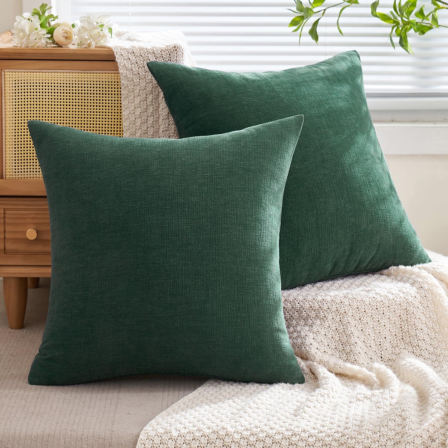 Miulee Dark Green Couch Pillow Covers 18X18 Inch, Set Of 2 Soft Chenille Decorative Square Throw Pillow Covers Farmhouse For Sofa Living Room Bed