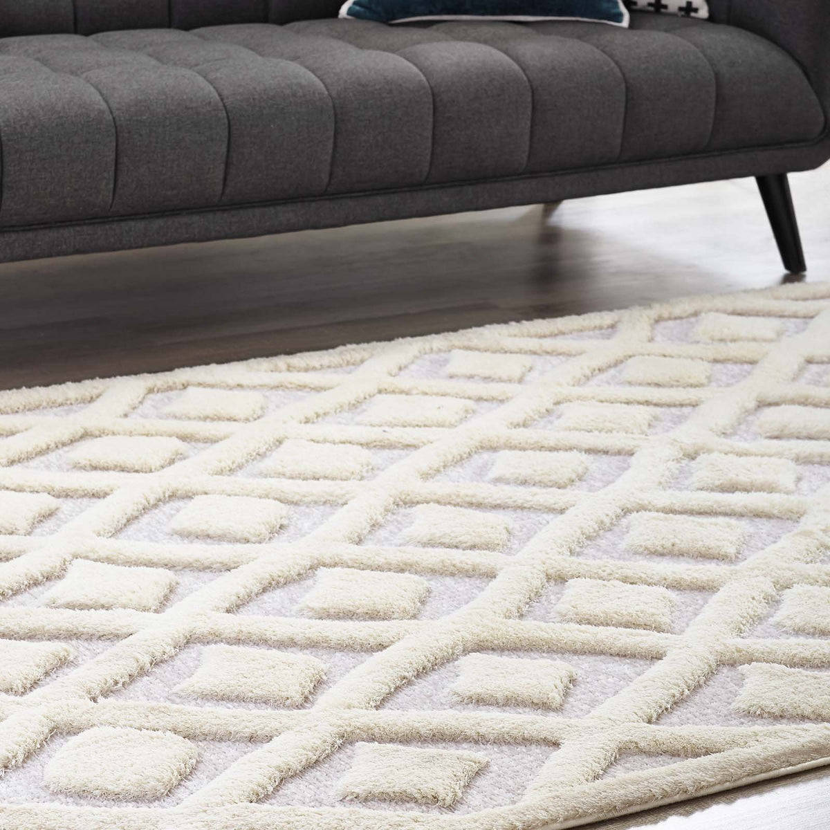 Modway Morsel Abstract Diamond Lattice 5X8 Chenille Blend Area Rug In Ivory And Light Gray