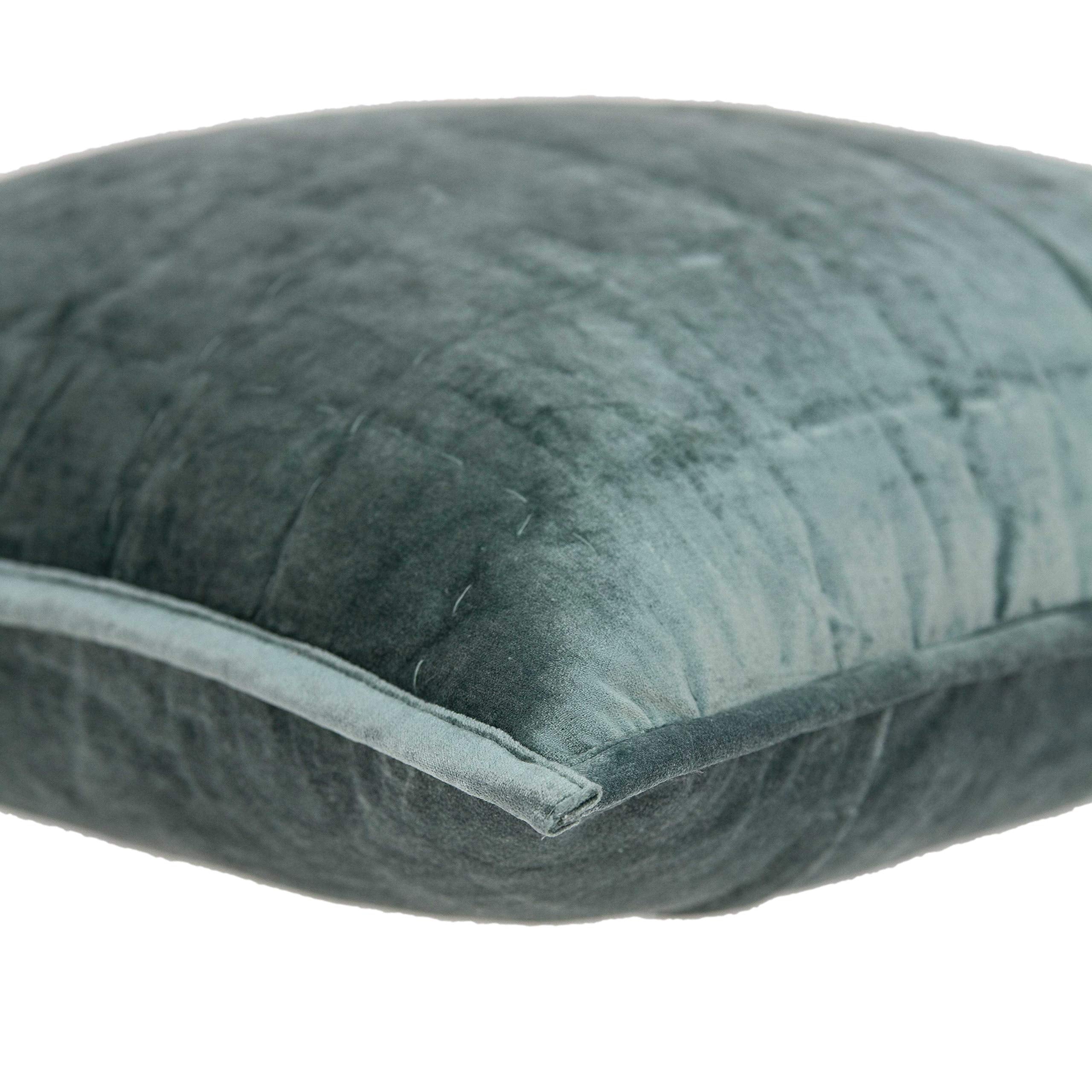 HomeRoots 50% Cotton, 50% Viscose 20' X 7' X 20' Transitional Sea Foam Solid Quilted Pillow Cover with Poly Insert