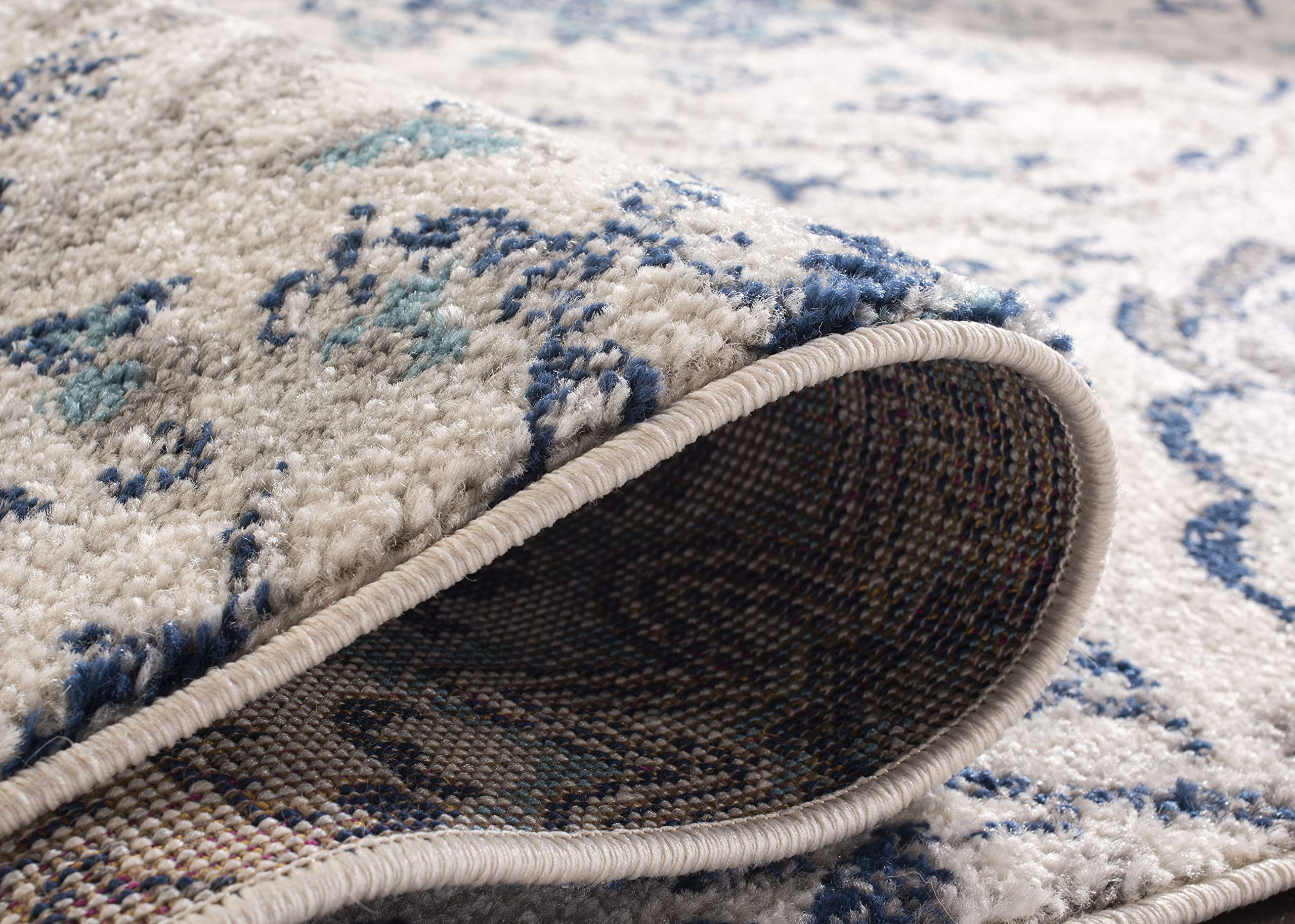 Safavieh Madison Collection Runner Rug - 2'3'' X 22', Cream & Light Grey, Boho Chic Glam Paisley Design, Non-Shedding & Easy Car