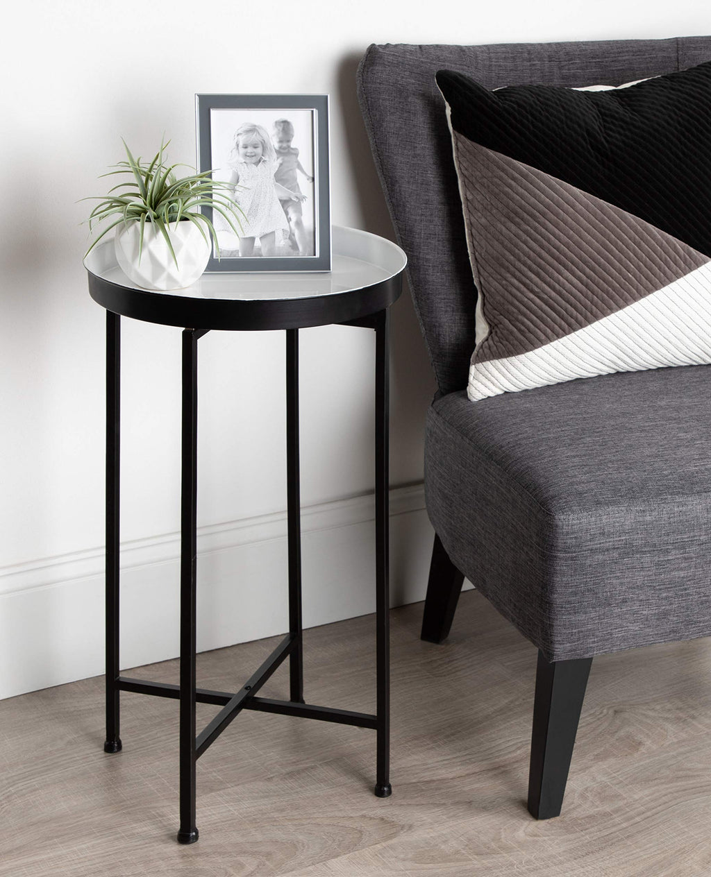 Kate And Laurel Celia Round Foldable Tray Accent Table, 14' X 14' X 25.75', White And Black, Modern Minimalist Design And Detachable Magnetic Tabletop