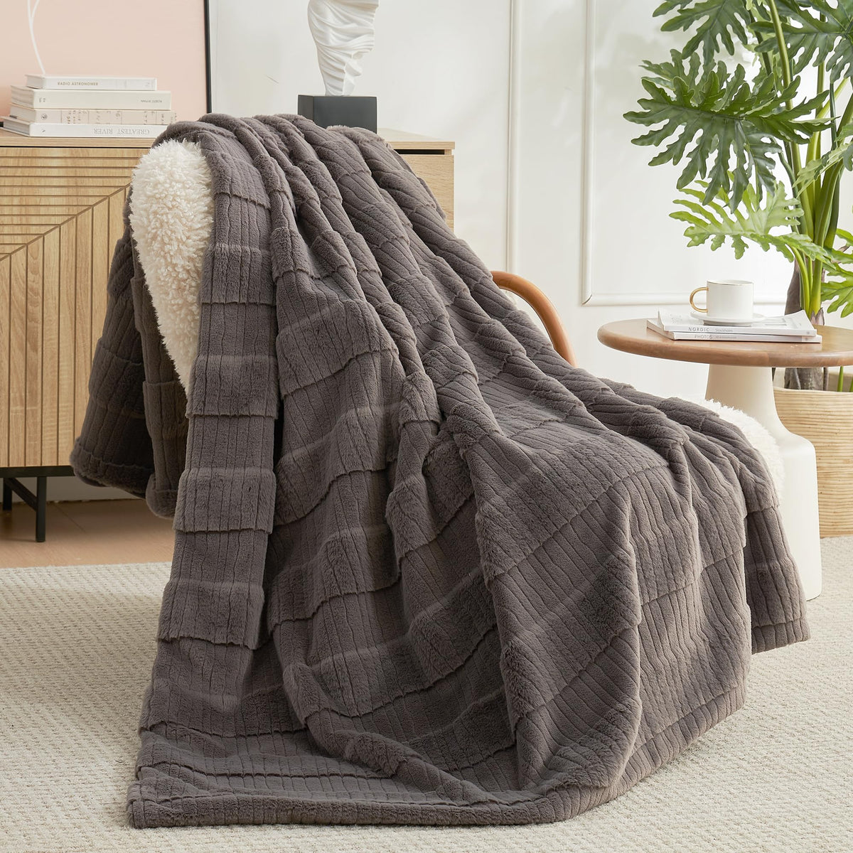 Am?Ie Home Sculpted Stripe Faux Fur Twin Bed Blanket, Cozy Soft Fuzzy Fluffy Blanket For Couch, Bed, Adults, 60 * 80 Inches, Gre