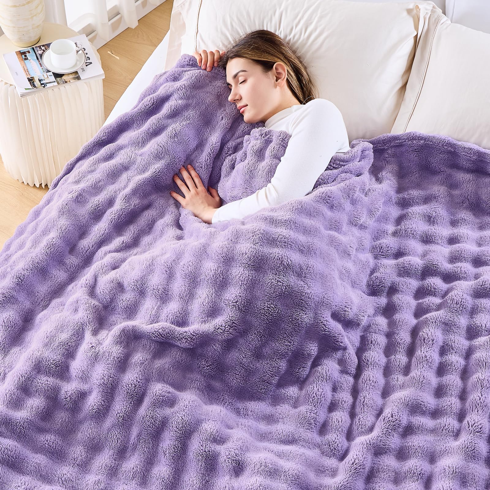 Newcosplay Queen Blanket For Couch Lavender Super Soft Flannel Fleece 3D Bubble Lightweight Bed Blanket All Season Use (Lavender
