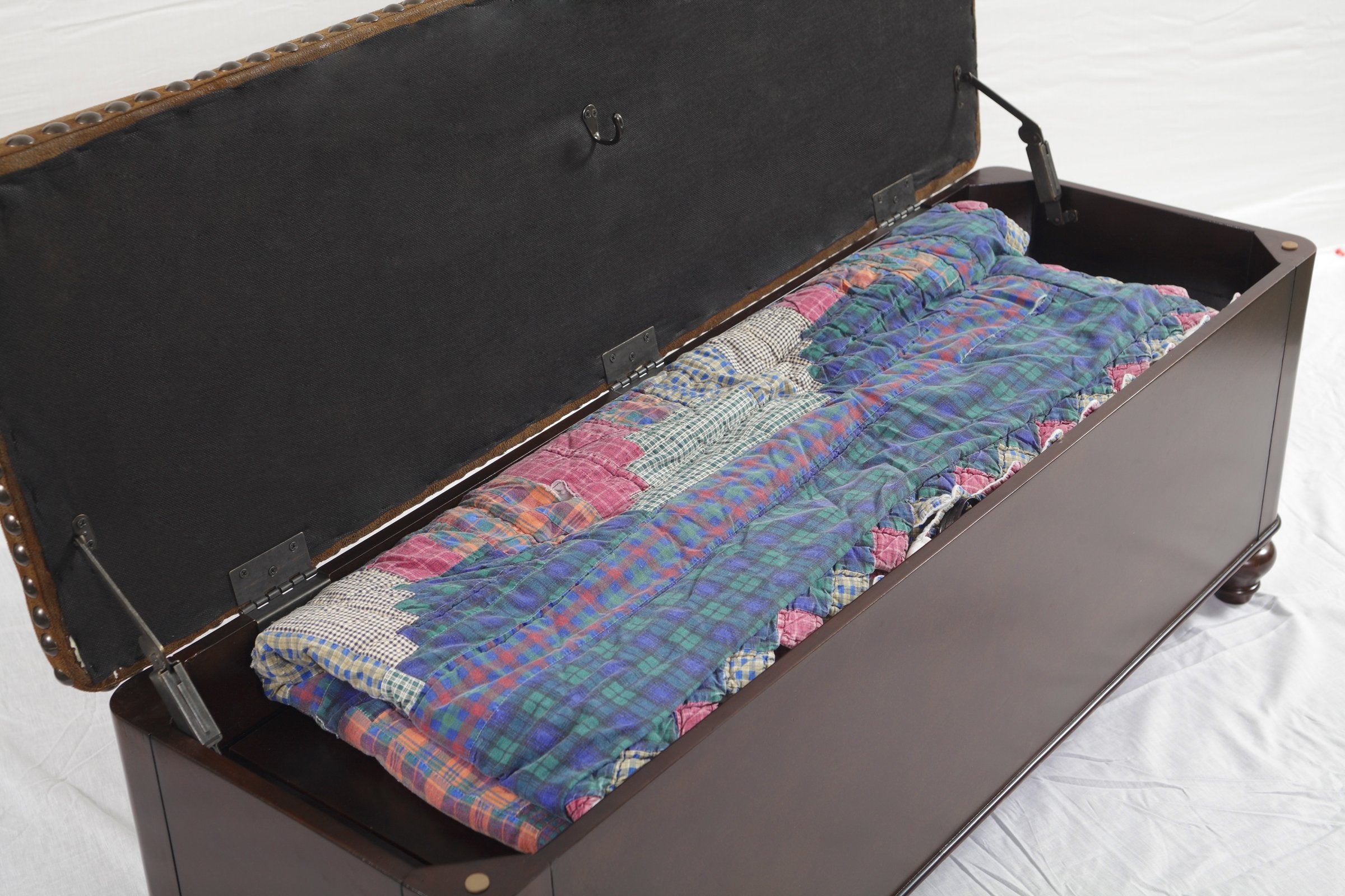 American Furniture Classics Tufted Seat Wooden Gun Concealment Bench with Cushioned, Medium Brown