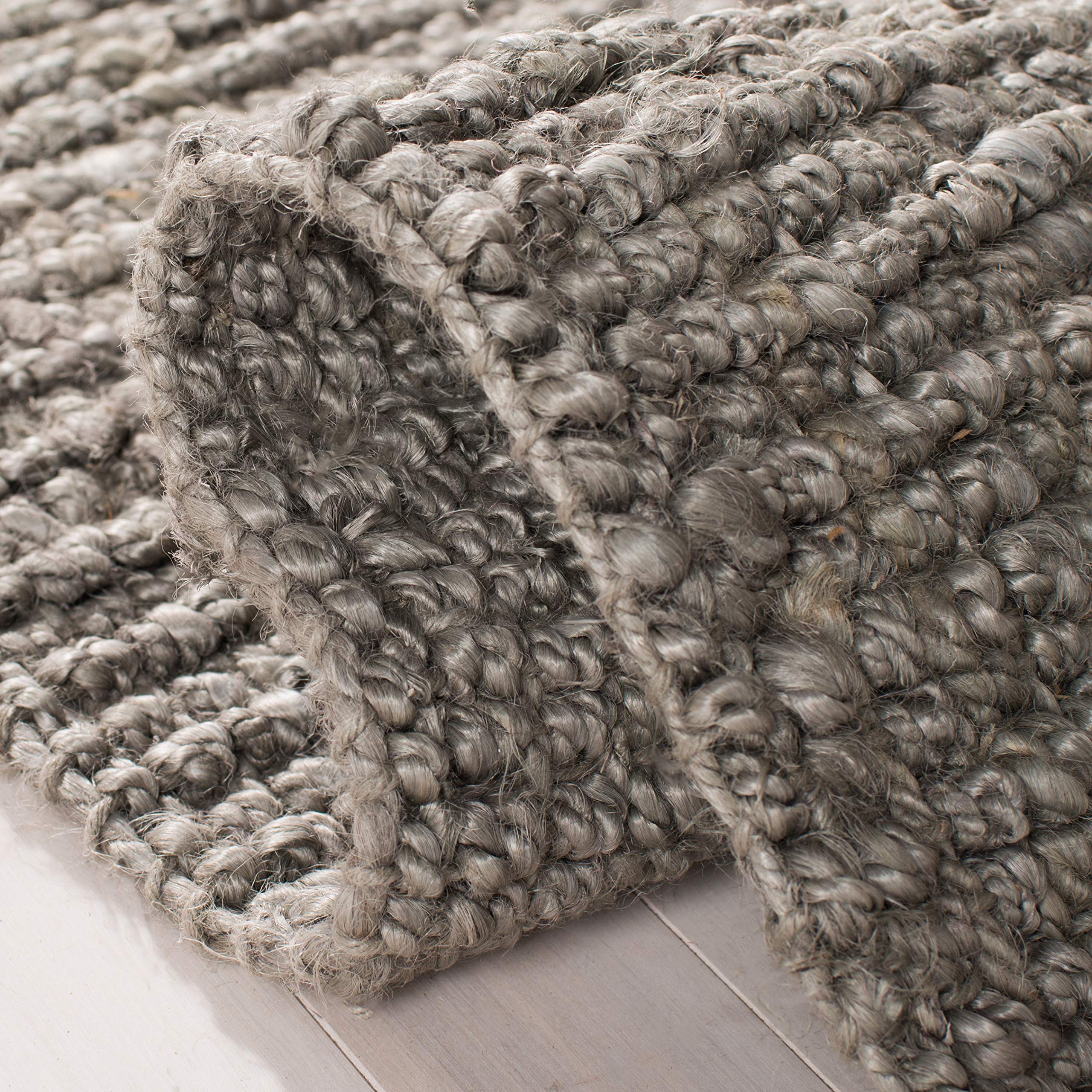 Safavieh Natural Fiber Collection Accent Rug - 2'6'' X 4', Light Grey, Handmade Chunky Textured Jute 0.75-Inch Thick, Ideal For