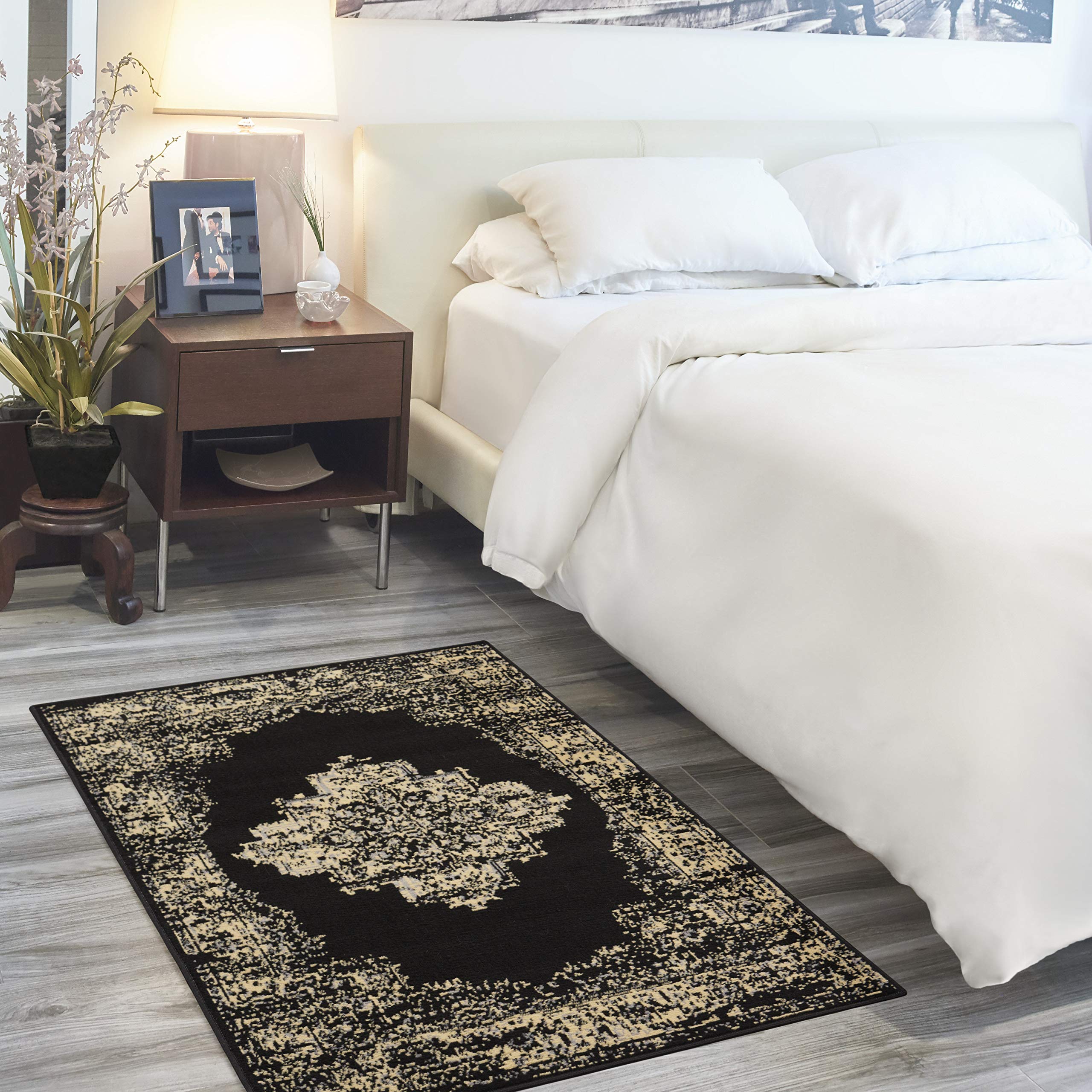 Nourison Grafix Traditional Black 3 x 5 Area -Rug, Easy -Cleaning, Non Shedding, Bed Room, Living Room, Dining Room, Kitchen (