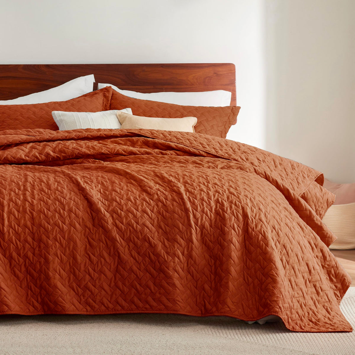 Bedsure King Size Quilt Set - Lightweight Summer Quilt King - Red Orange Bedspread King Size - Bedding Coverlet For All Seasons