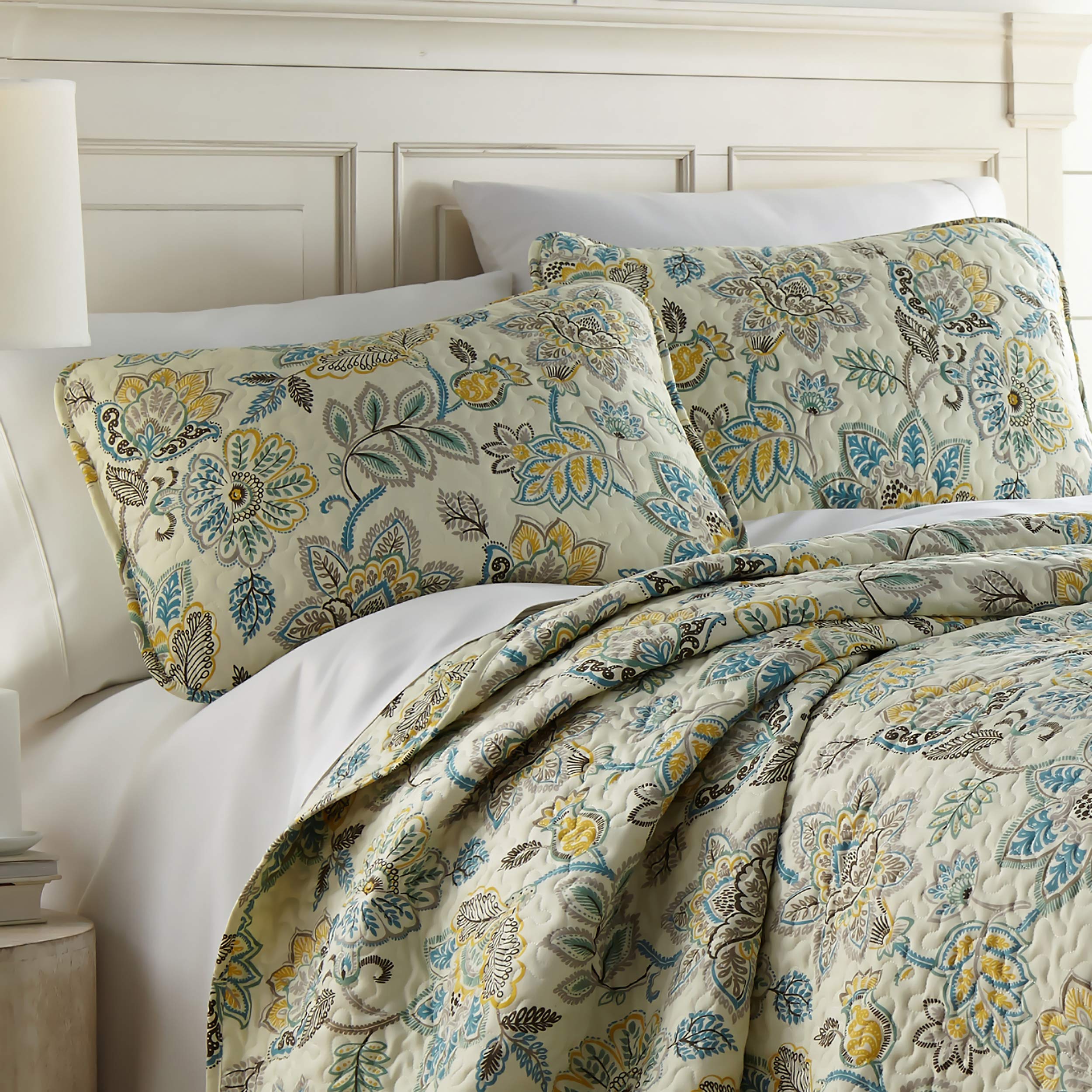 Southshore Fine Living, Inc. Oversized Quilt Set, Coverlet Bedspread 3-Piece Bohemian Floral Bedding Set With Two Matching Shams