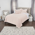 Rizzy Home | BQ4520 | Cotton Quilt | 90"x92" Pinkred Solid