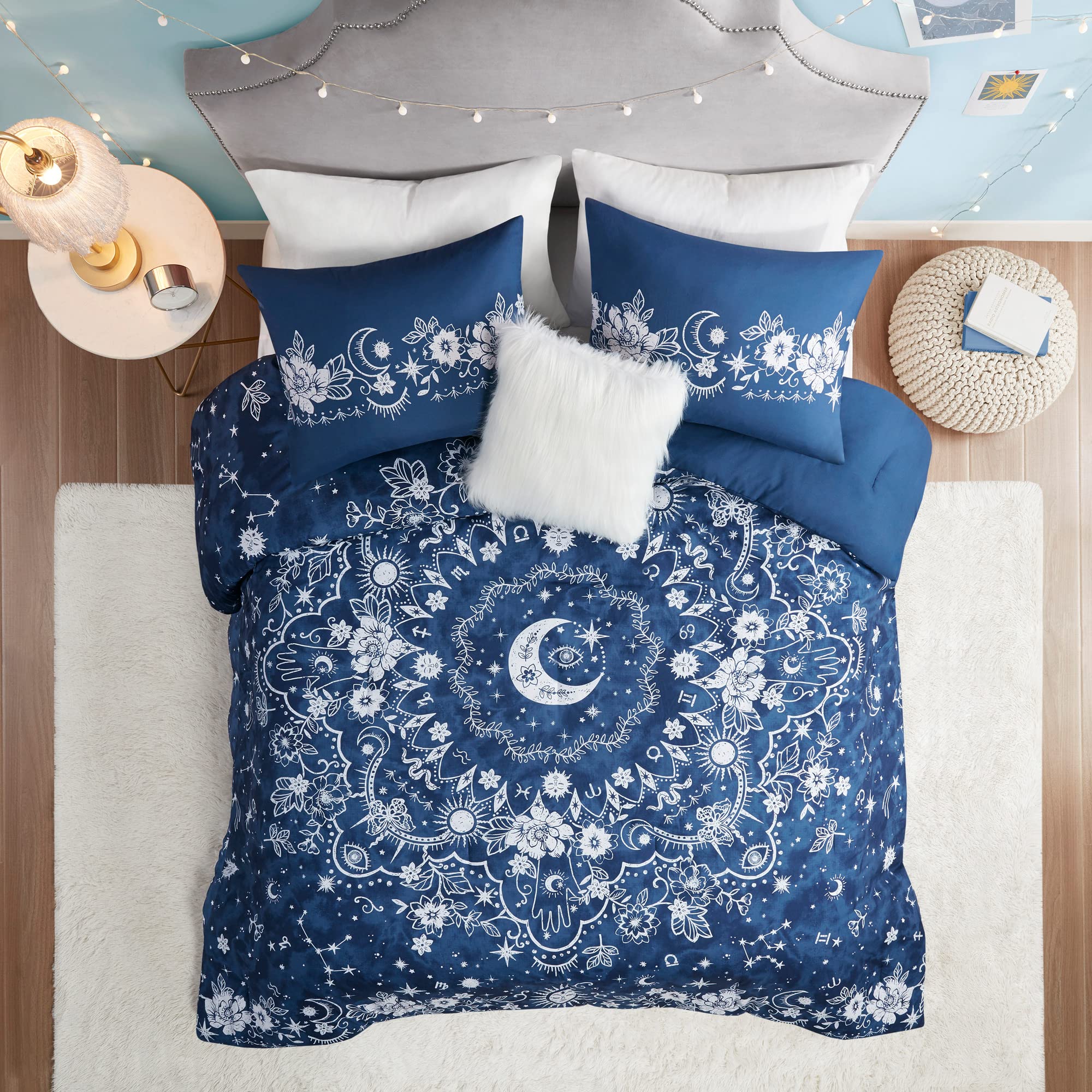 Intelligent Design Stella Cozy Comforter Set Cosmic, Moon and Sun Celestial Print with Solid Reverse, All Season Bedding with Ma
