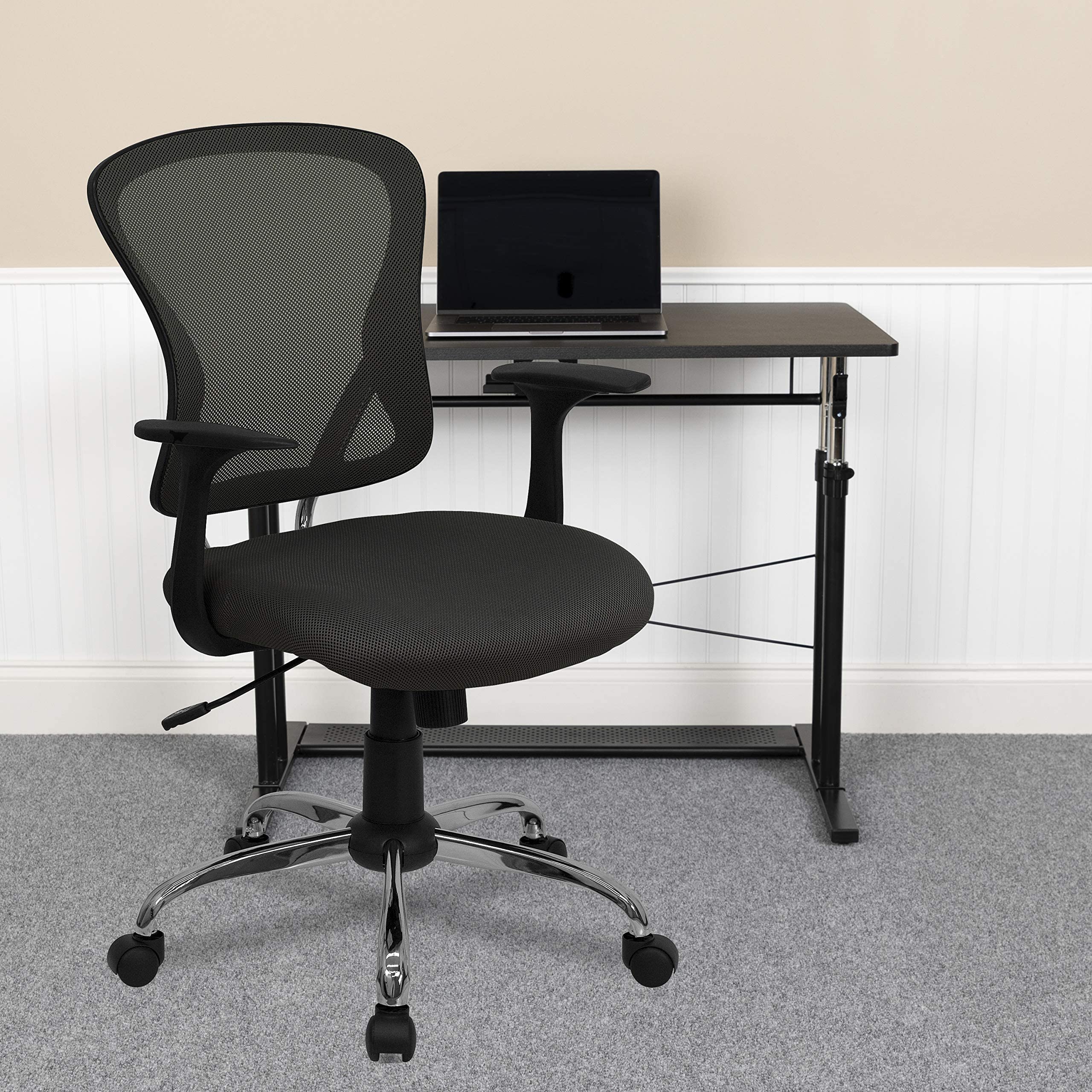 Flash Furniture Alfred Mid-Back Dark Gray Mesh Swivel Task Office Chair with Chrome Base and Arms