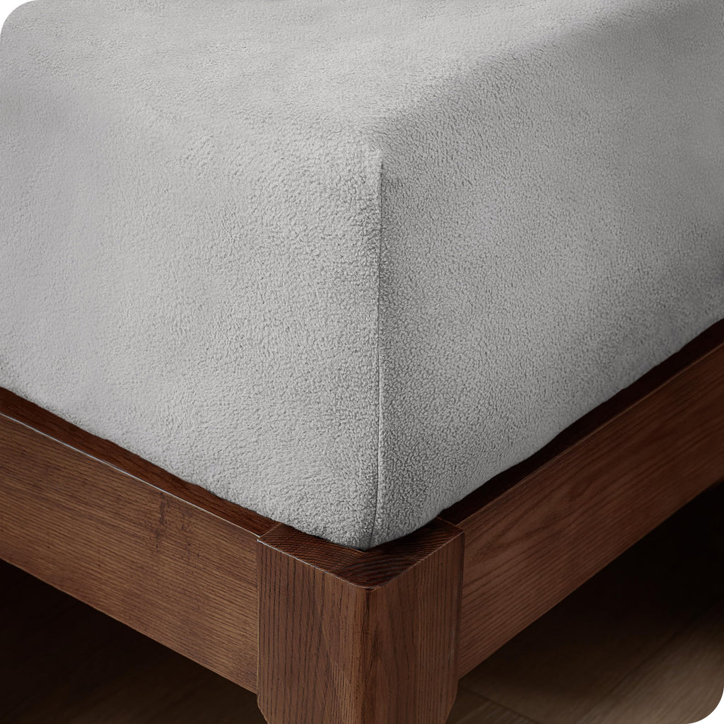 Bare Home Super Soft Fleece Fitted Sheet - Full Size - Extra Plush Polar Fleece - Deep Pocket - All Season Cozy Warmth (Full, Li