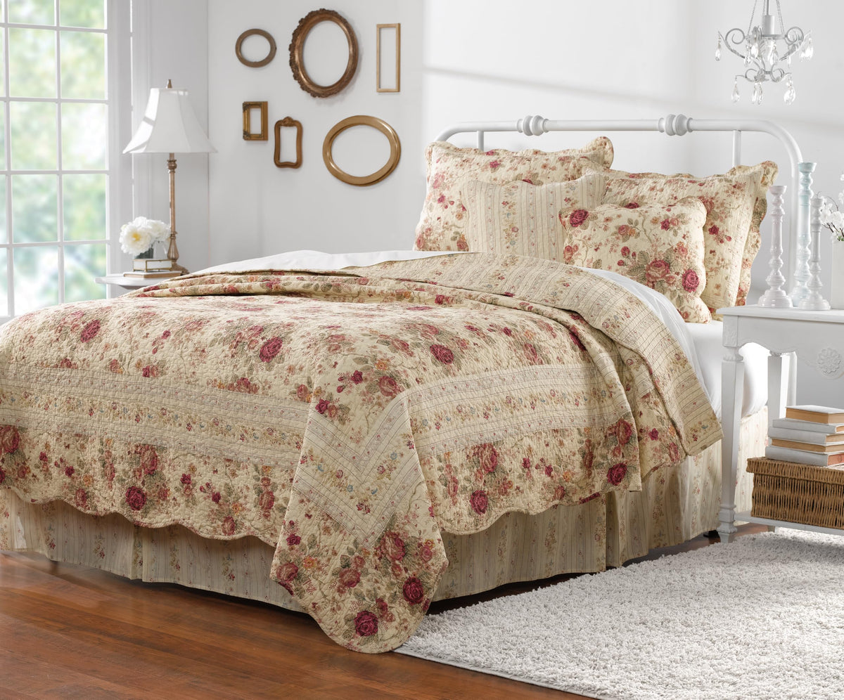 Greenland Home Antique Rose 100% Cotton Heirloom-Quality Quilt Set, Full/Queen (5 Piece), Ecru