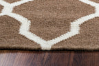 Rizzy Home | Sg2099 | Swing Collection | Wool Area Rug | 8' X 10' | Brown/Off White Trellis