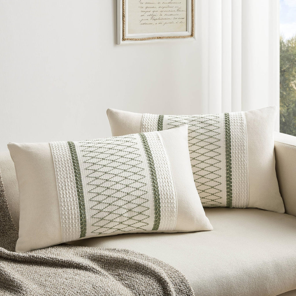 Zeemart 2 Packs Cotton Boho Lumbar Throw Pillow Covers 12X20 Inch Grid Green, Soft Farmhouse Decorative Couch Pillow Cases Sage Green Cushion Covers For Sofa Bed Living Room Home Decor