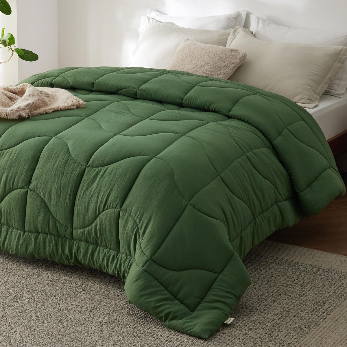 Bedsure Comforters King Size - Down Alternative Comforter For All Season, Butterysoft Prewashed Duvet With 4 Tabs, Lightweight &