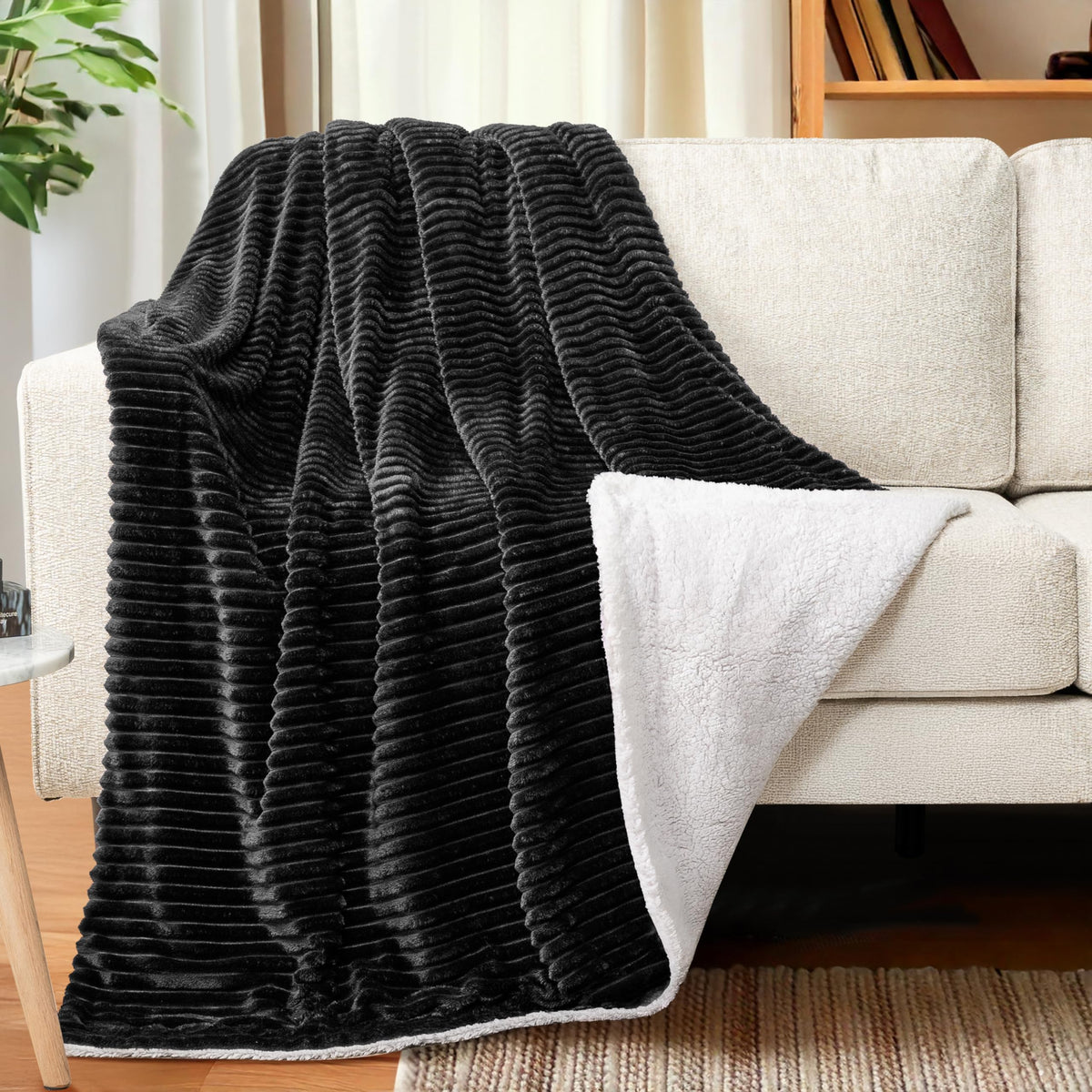 Pavilia Black Sherpa Fleece Throw Blanket For Couch, Soft Plush Fuzzy Blankets, Fluffy Flannel Sherpa Blanket For Sofa, Warm 3D
