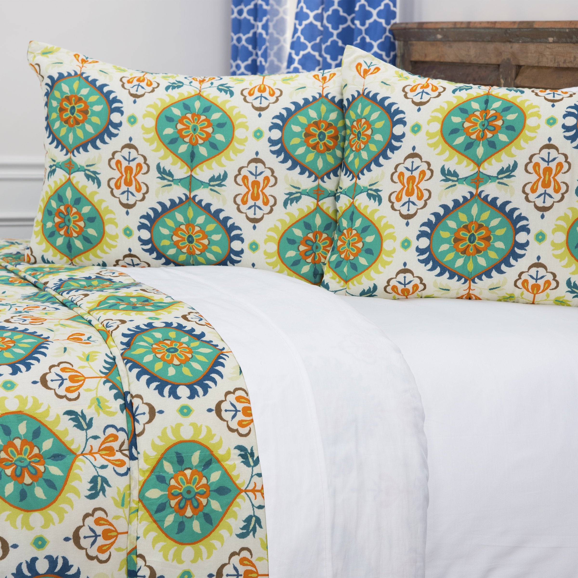 Rizzy Home | BQ4619 | Polyester Quilt | 106&quot;x92&quot; Yellow/Green/Orange Geometric