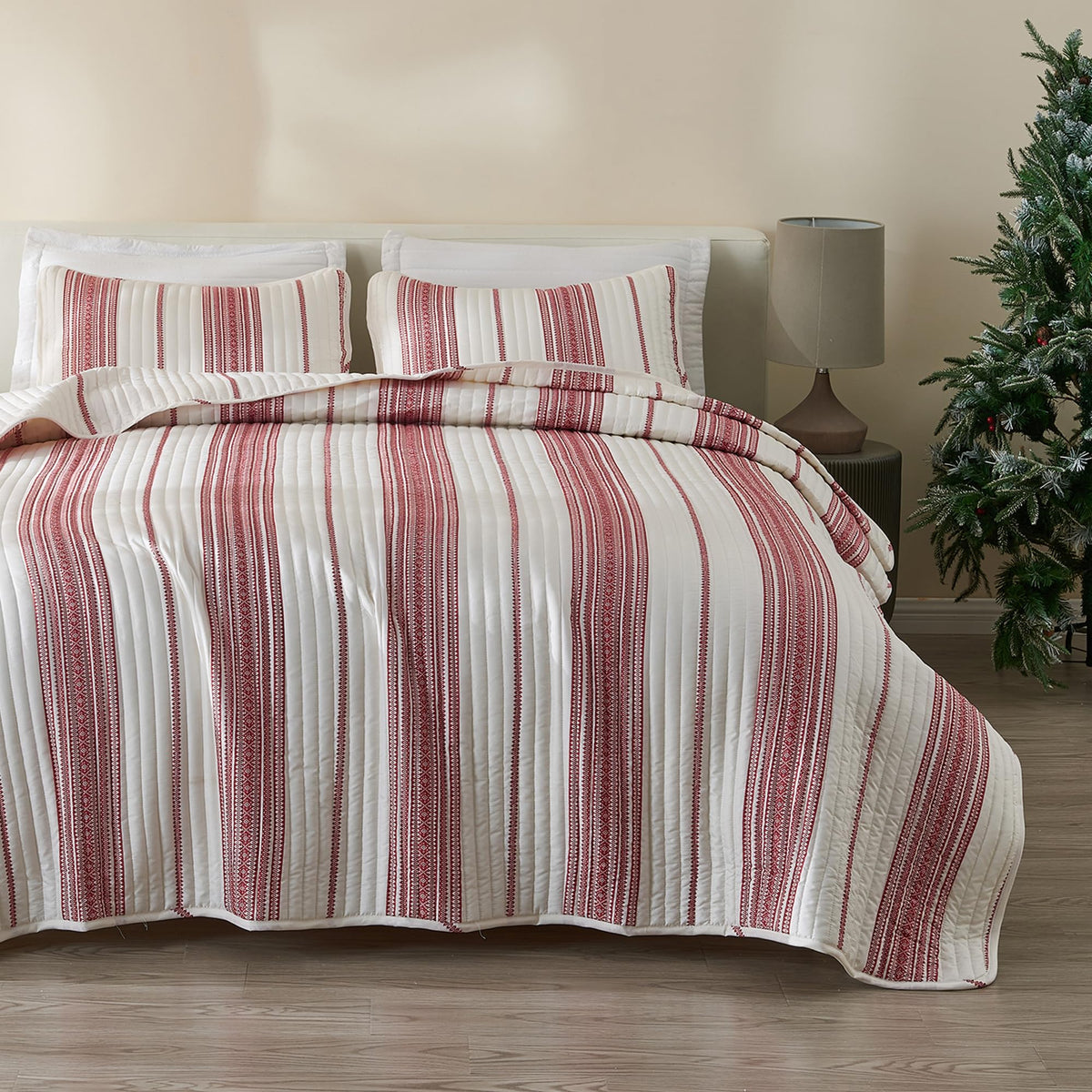 Great Bay Home Full/Queen Reversible Quilt Bedding Set - All Season, Modern, Lightweight Bedspreads - Red Striped Coverlets (Inc