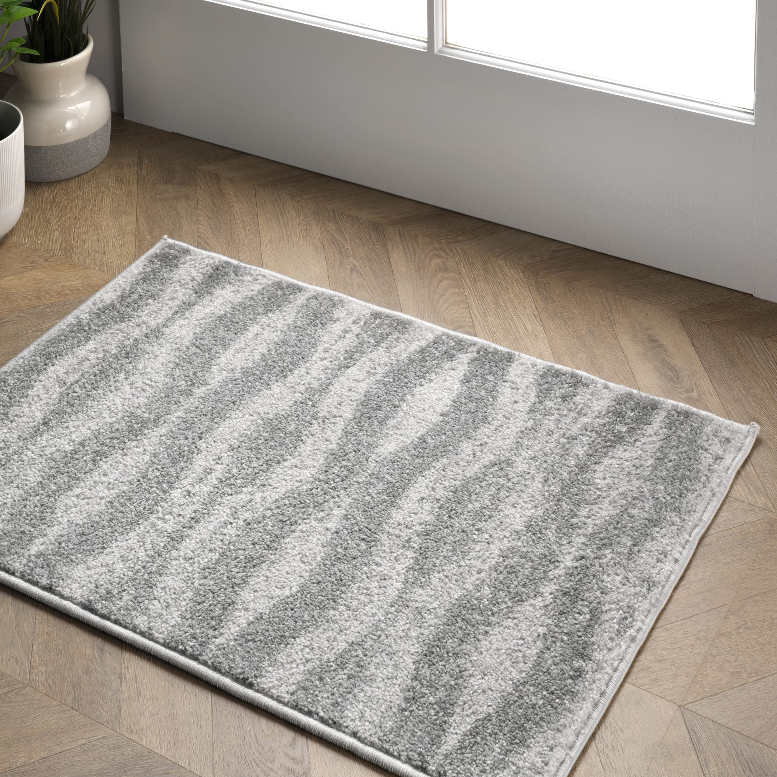 nuLOOM Tristan Contemporary Waves Accent Rug, 3 x 5, Grey, Rectangular, 0.4 Thick