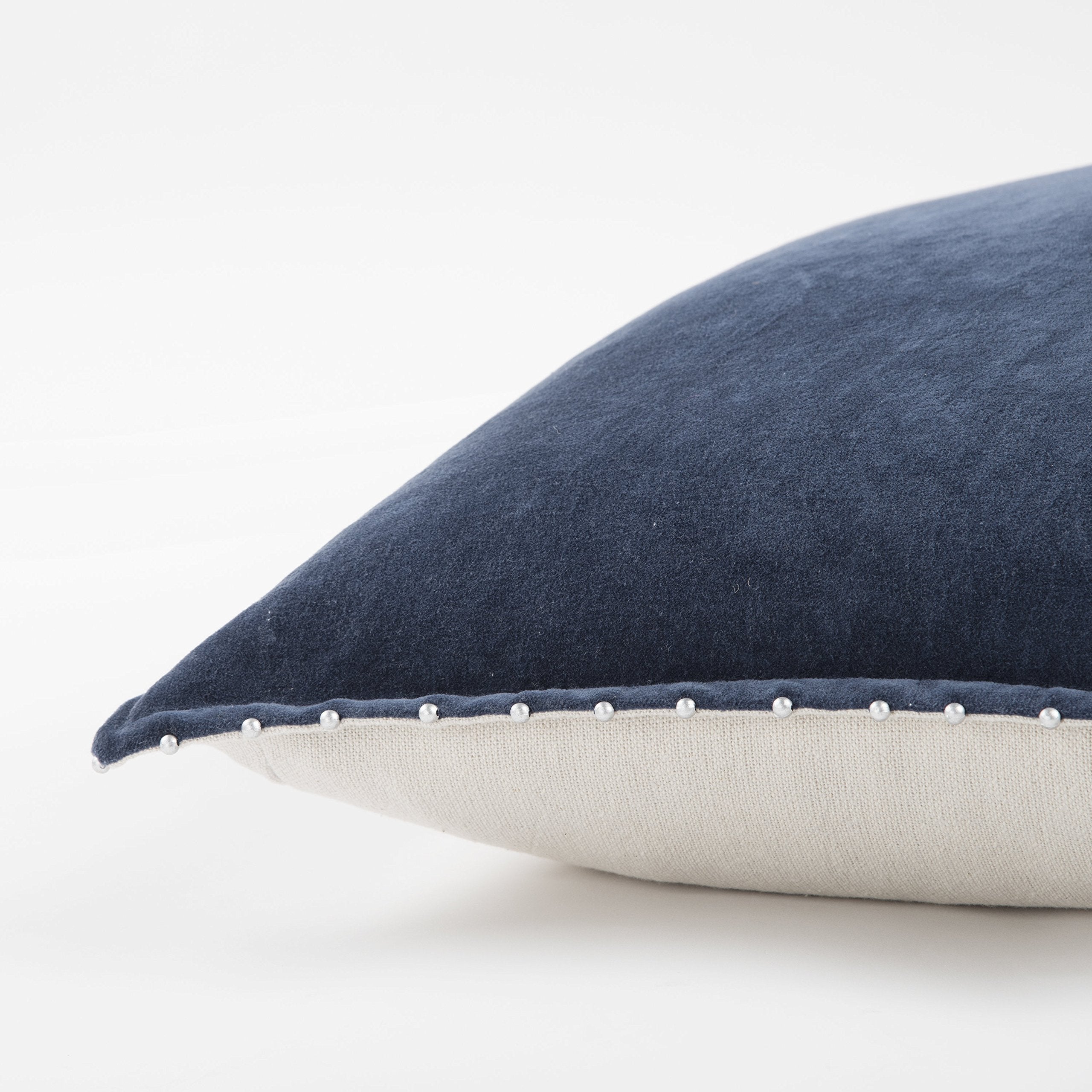 Rizzy Home | T13194 | 22&quot;x22&quot; Blue Solid Decorative Pillow | Poly Fill