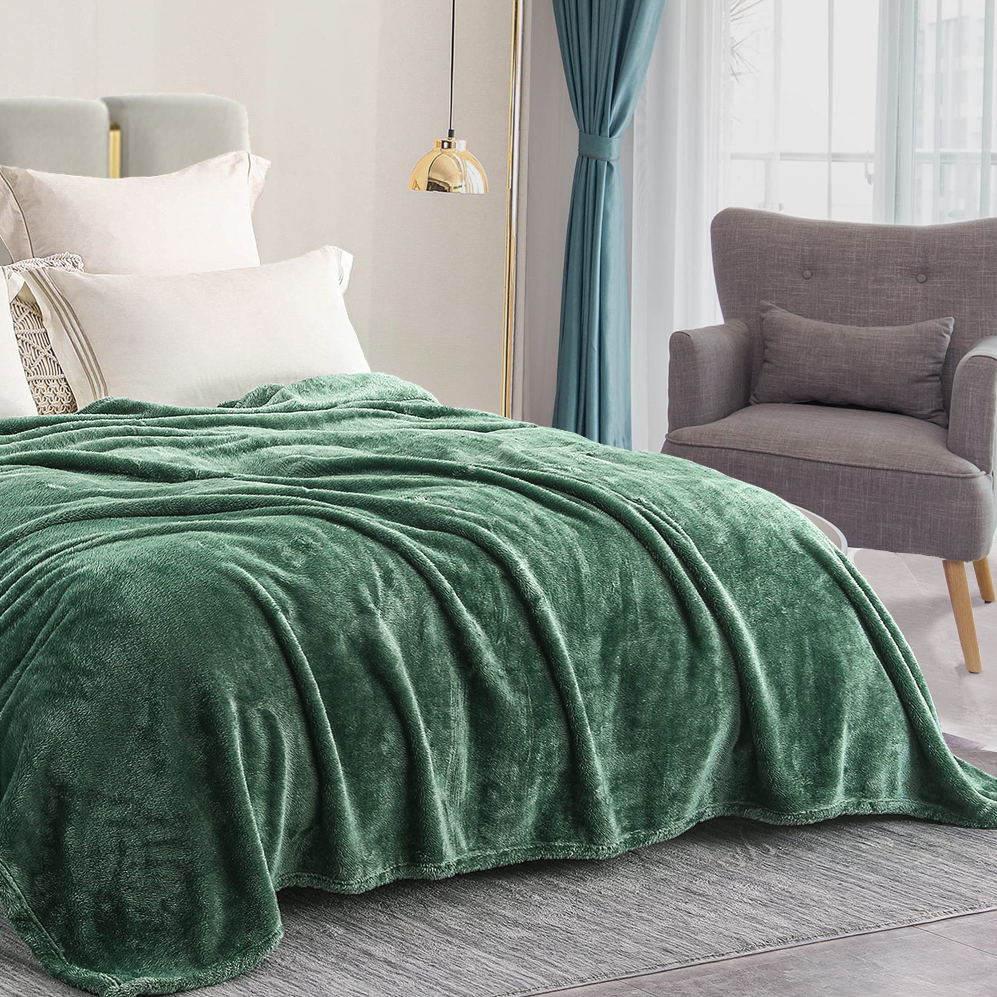 Exclusivo Mezcla Plush Fuzzy Fleece Bed Blanket Queen Size, Super Soft, Fluffy And Warm Blankets For Couch, Bed, All Season Use