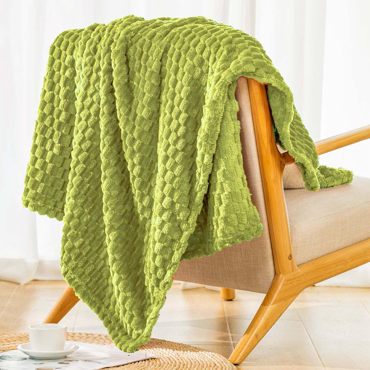 Bnuitland Fruit Green Flannel Throw Blanket (50X70 Inches), 300 Gsm Fleece Cozy Warm Soft Home Decor Lightweight Bed Sofa Blanke