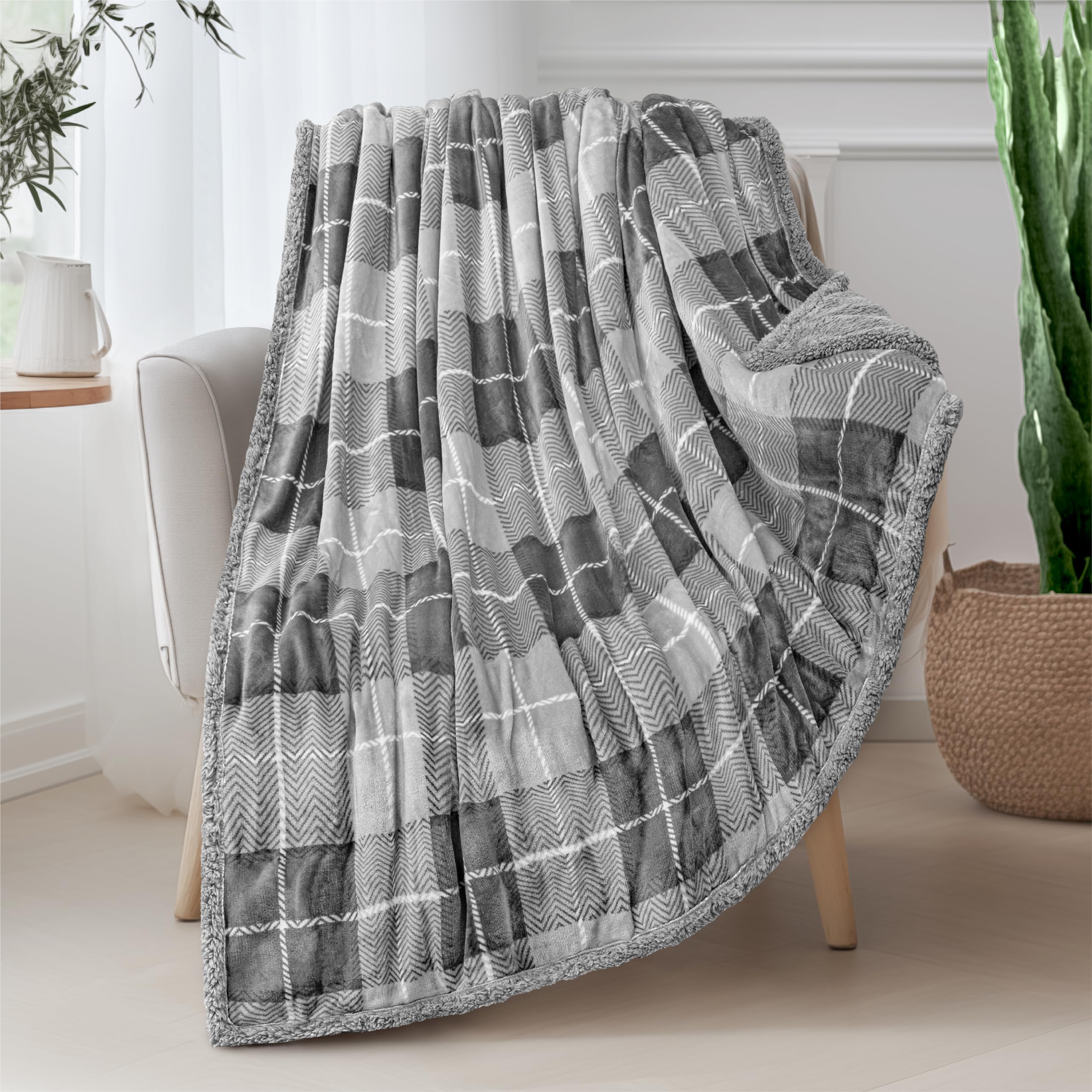 Pavilia Light Grey Plaid Sherpa Throw Blanket For Couch, Soft Plush Gray Flannel Blanket & Throws For Bed Sofa, Warm Cozy Winter