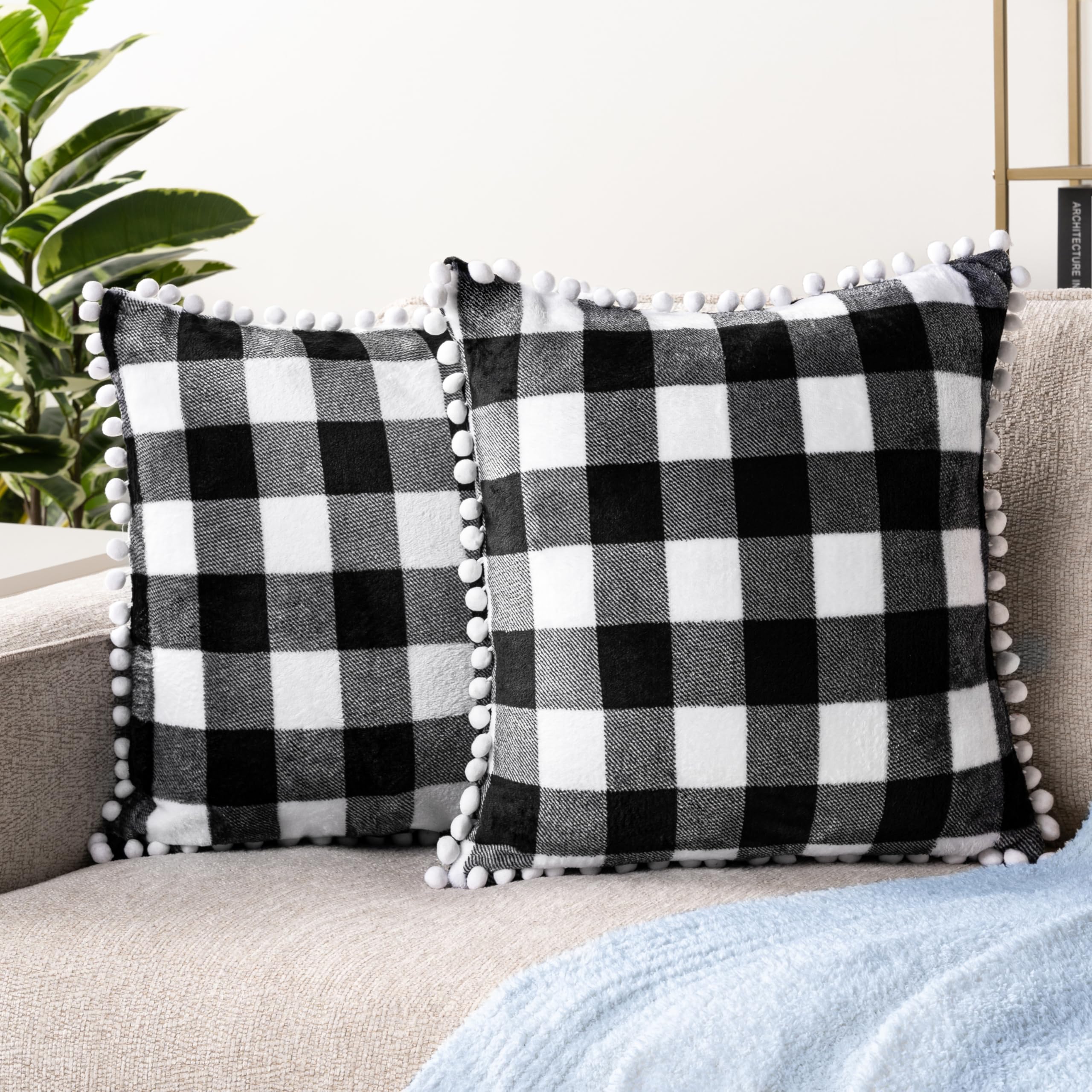 Pavilia Plaid Black White Throw Pillow Covers Pom Pom 18X18 Set Of 2, Decorative Pillow Cases For Bedroom Aesthetic, Buffalo Che