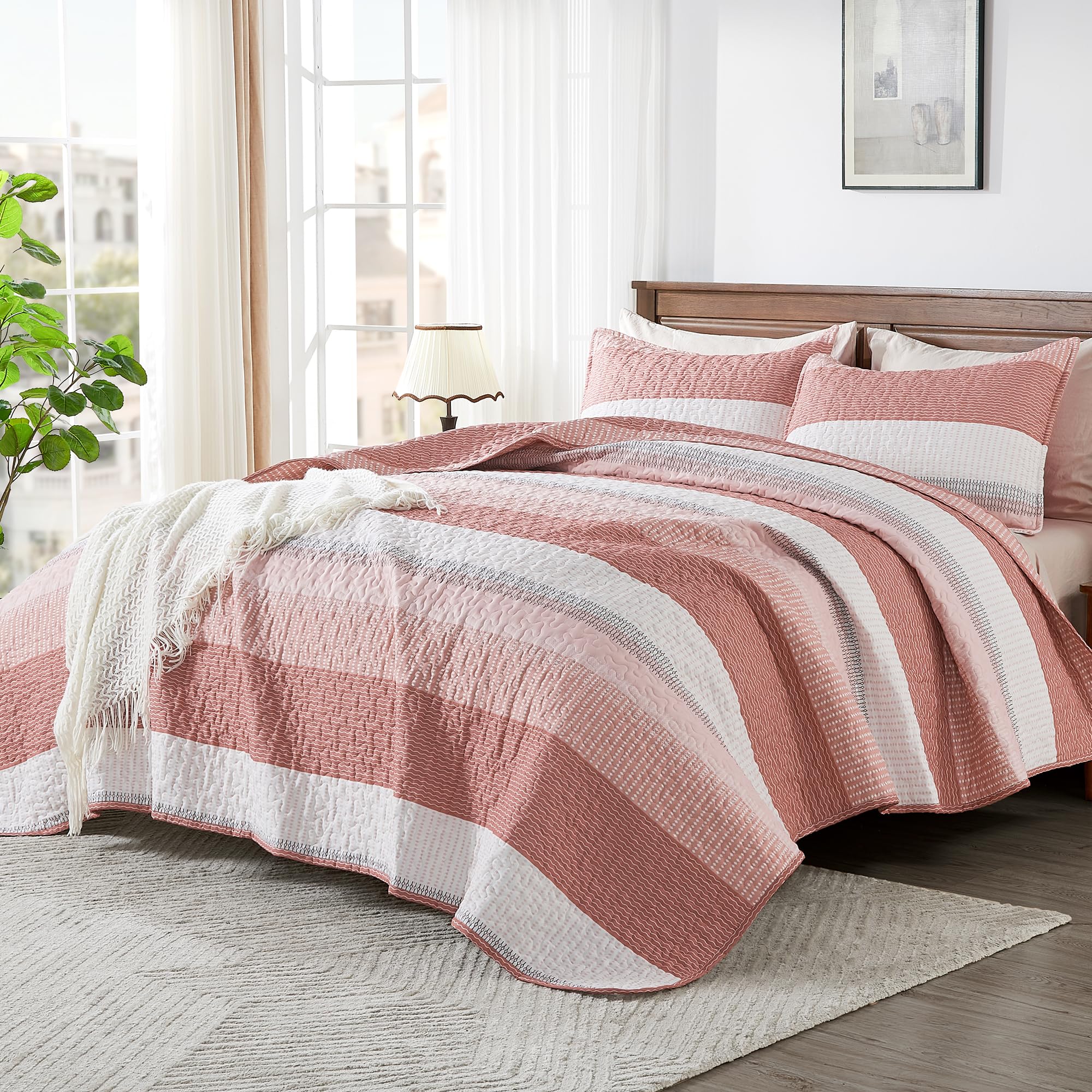 Andency King Size Quilt Set Blush Pink, 3 Pieces Summer Ultra Soft Lightweight Bedspreads & Coverlets Set, Patchwork Striped Quilted Bedding Sets For All Seasons (1 Quilt, 2 Pillow Shams)