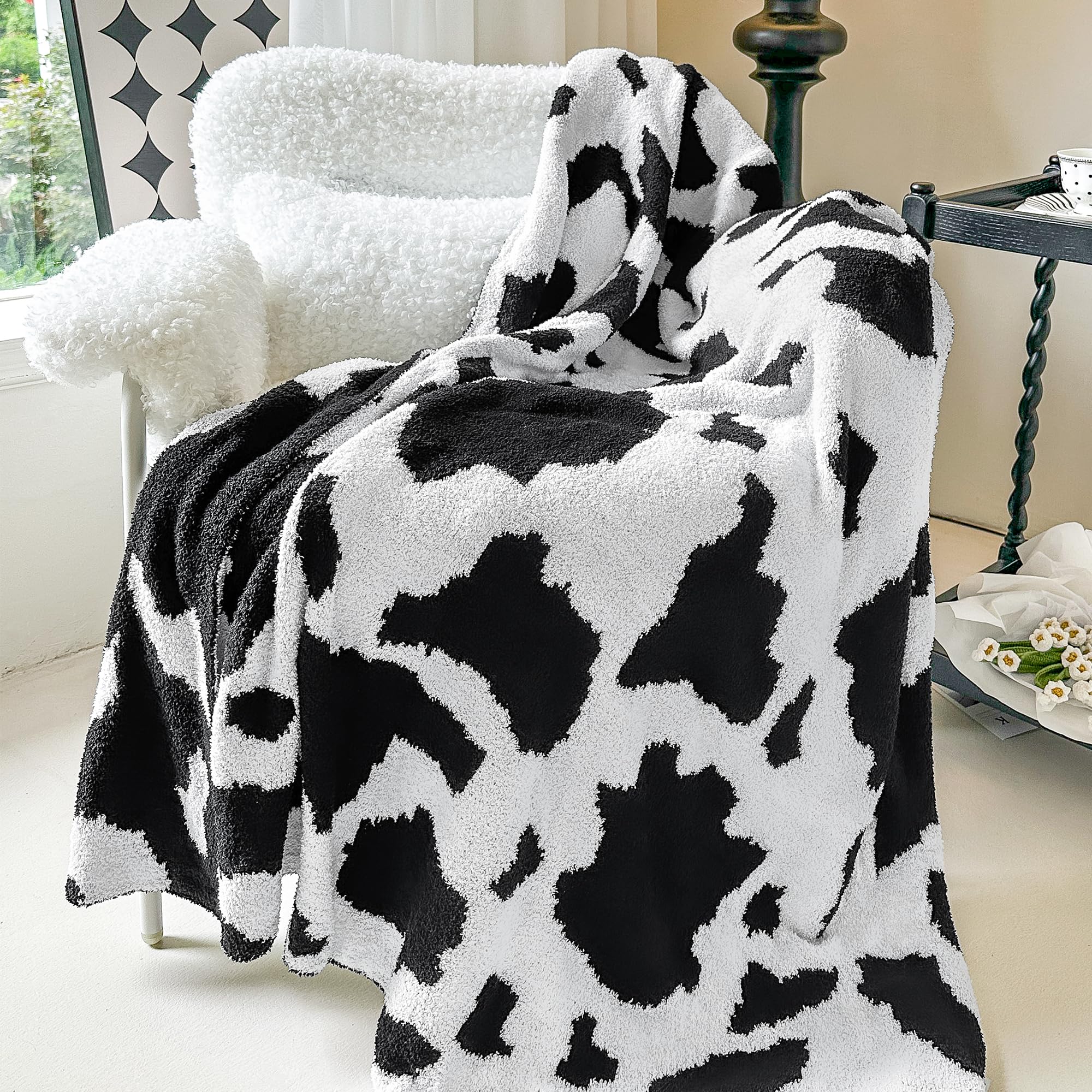 Searoomy Cow Blanket, Ultra Soft Cozy Cute Knit Cow Throw Blanket For Couch Reversible Microfiber Lightweight Throw Blanket For