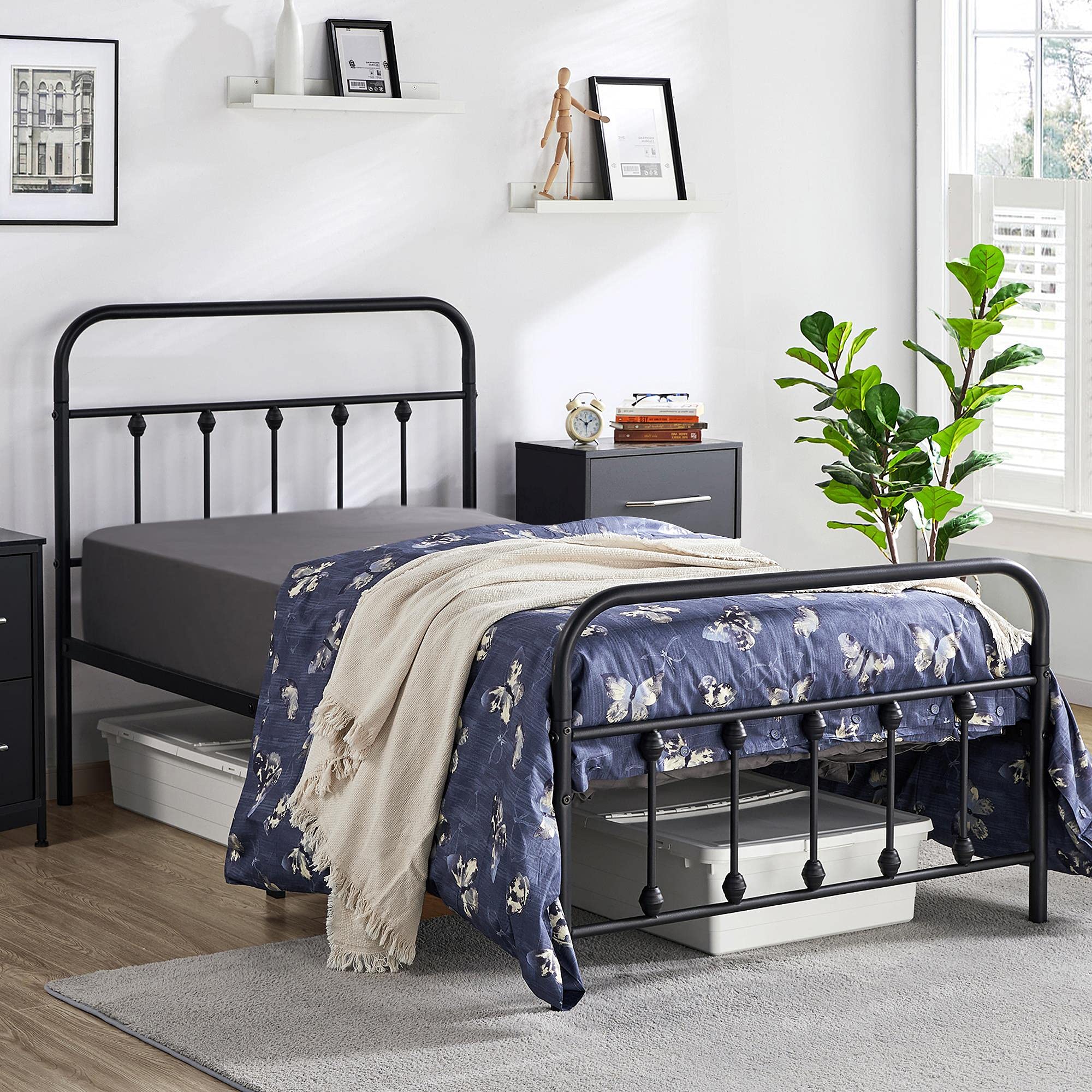 Yaheetech Classic Metal Platform Bed Frame Mattress Foundation With Victorian Style Iron-Art Headboard/Footboard/Under Bed Storage/No Box Spring Needed/Twin Size Black