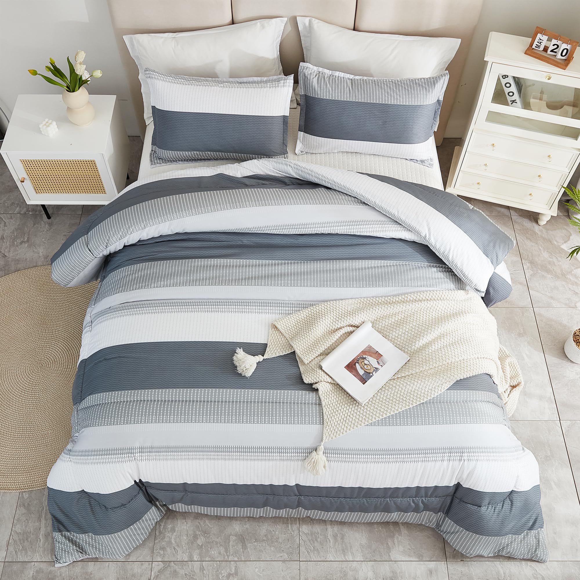 Litanika Light Grey California King Comforter Set, 3 Pieces Cal King Lightweight Gray White Colorblock Stripe Bedding Comforter